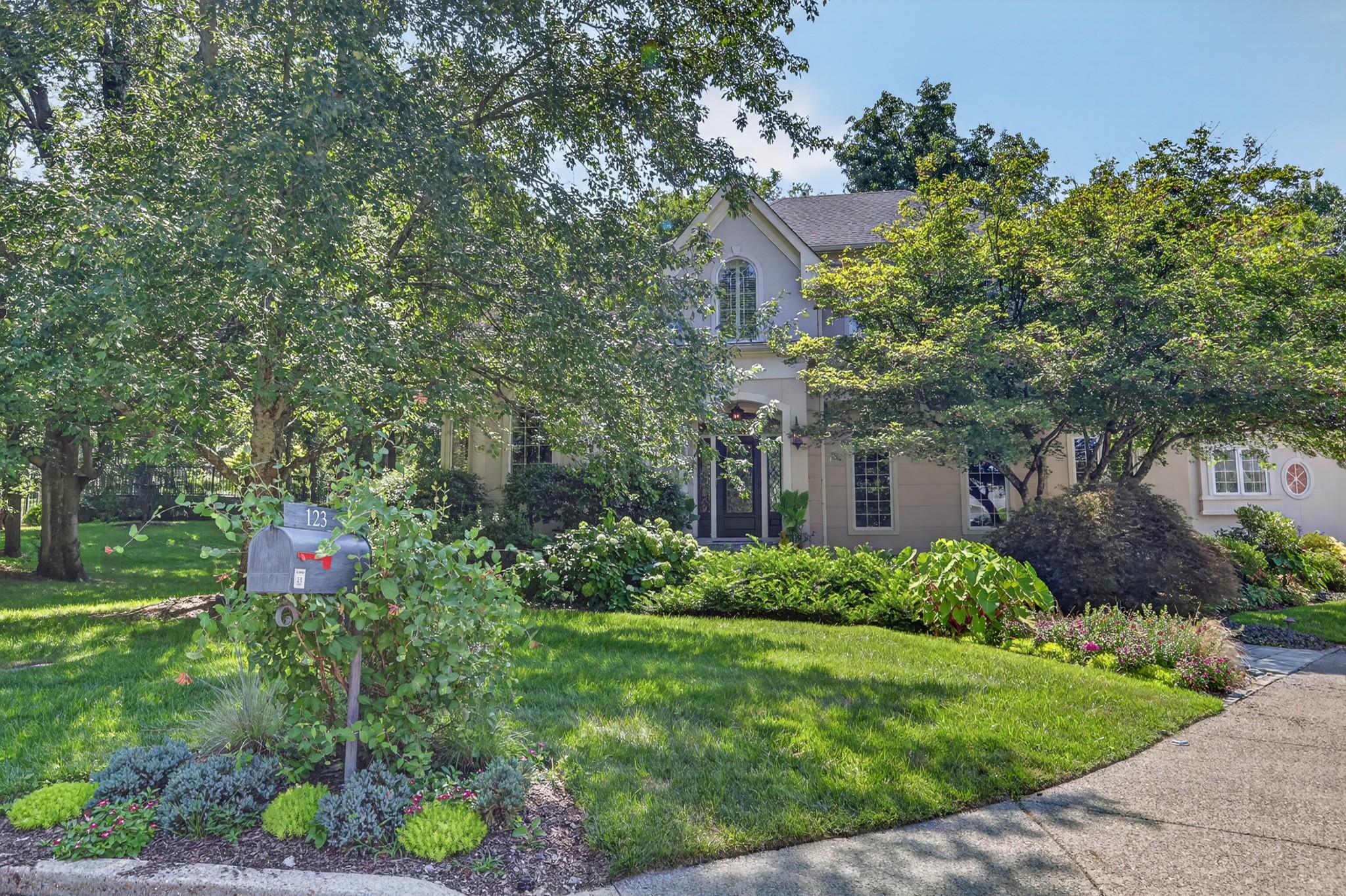 123 Dunham Springs Ln