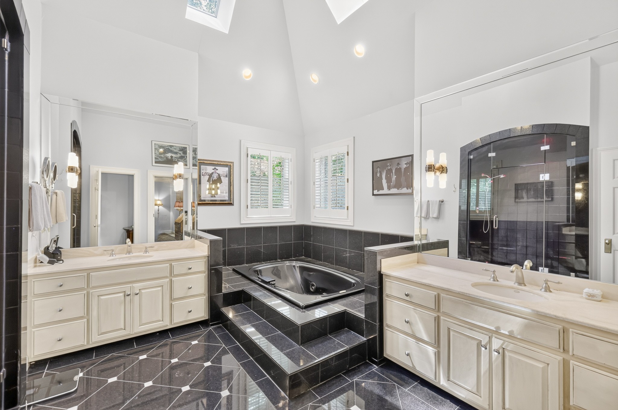 123 Dunham Springs Ln