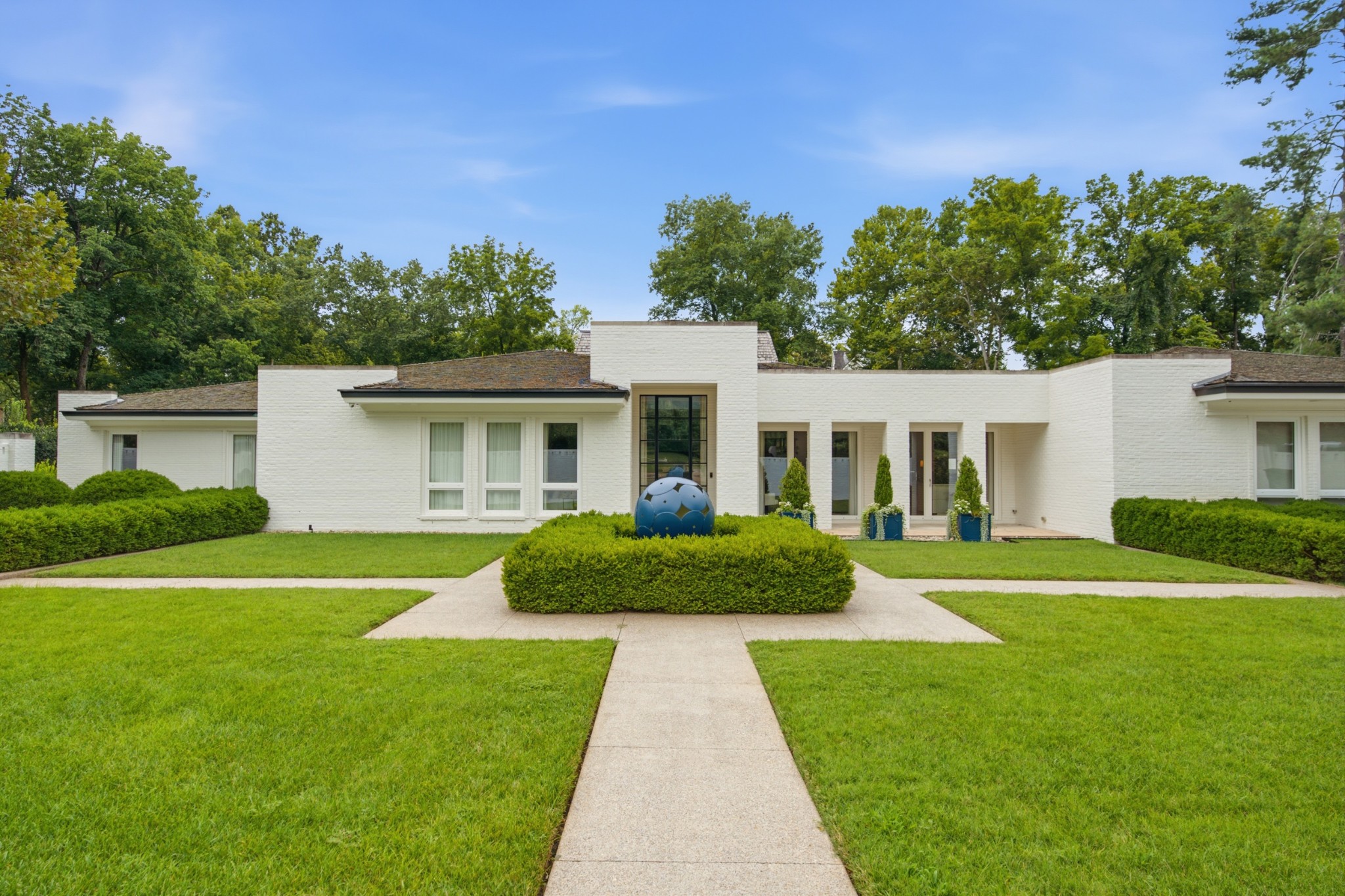109 Westhampton Pl