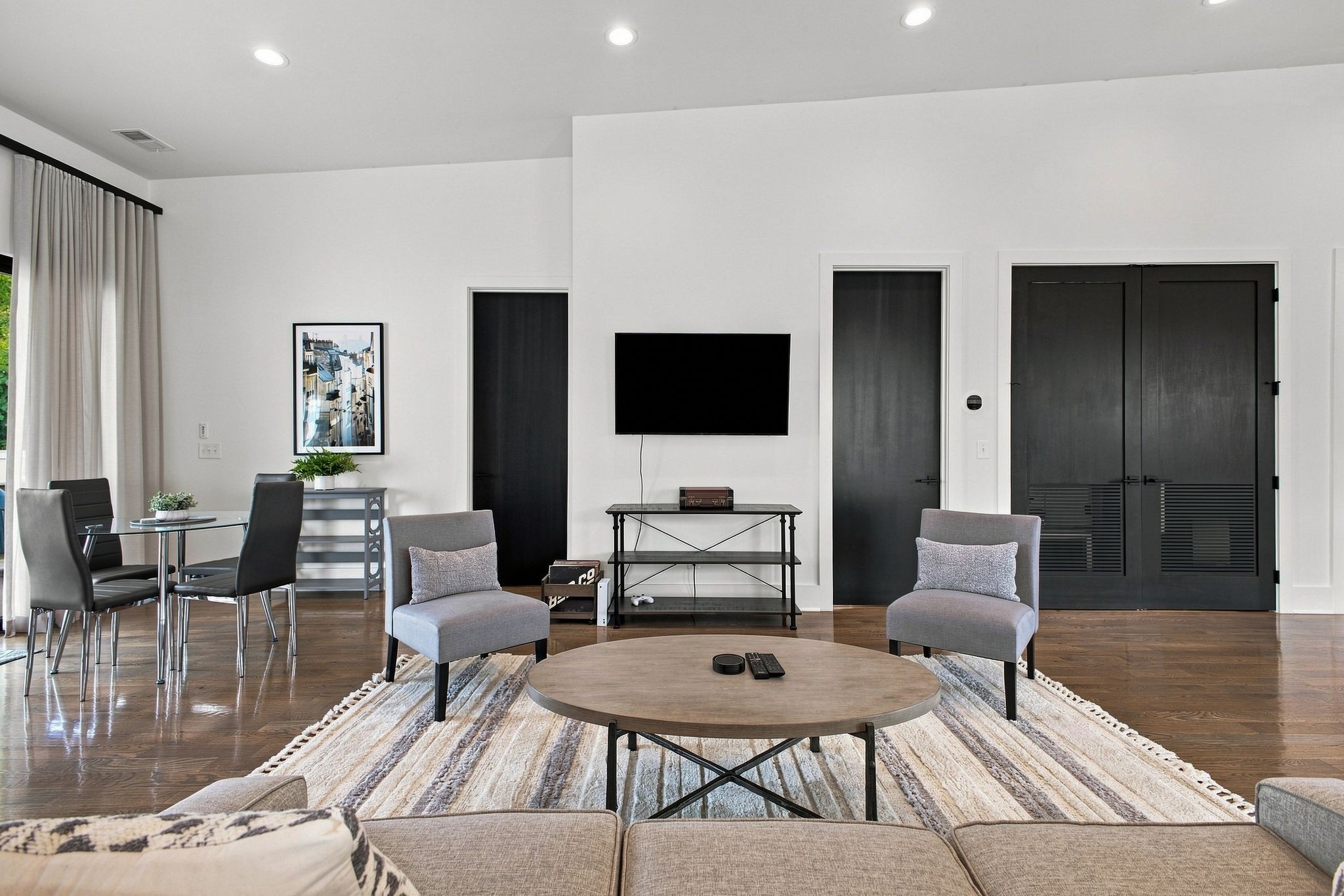 1143 Glendale Ln