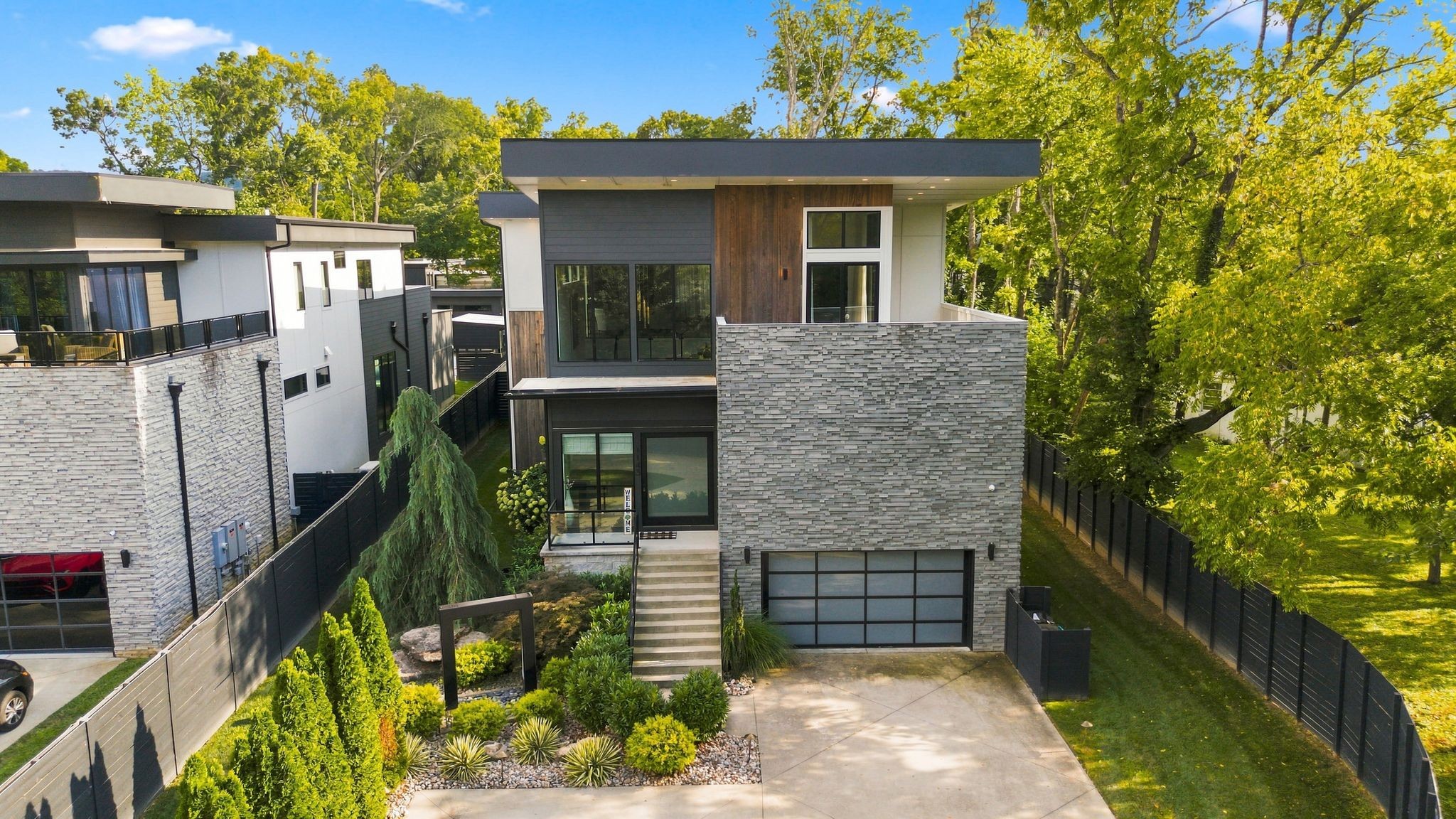 1143 Glendale Ln