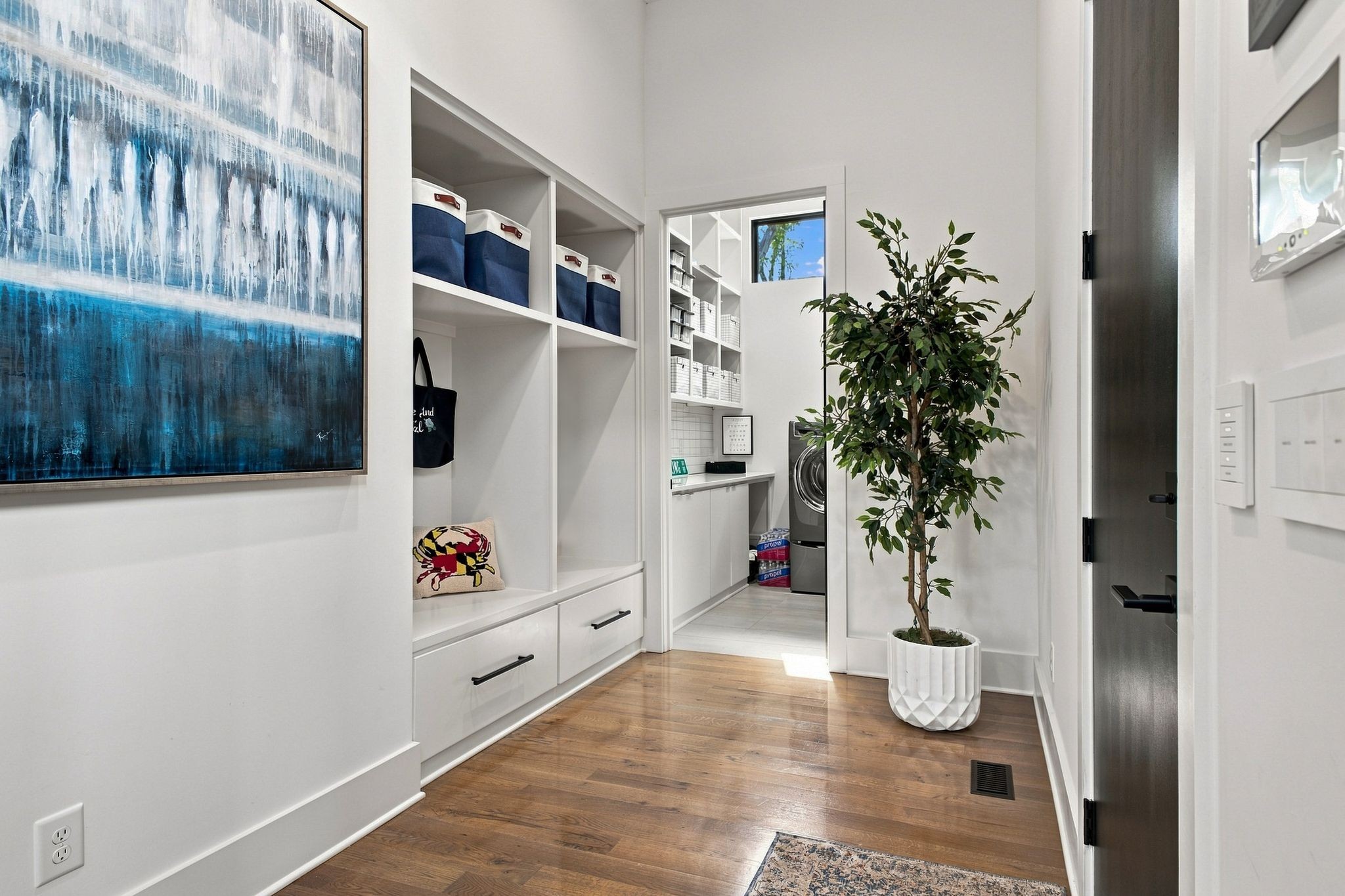 1143 Glendale Ln