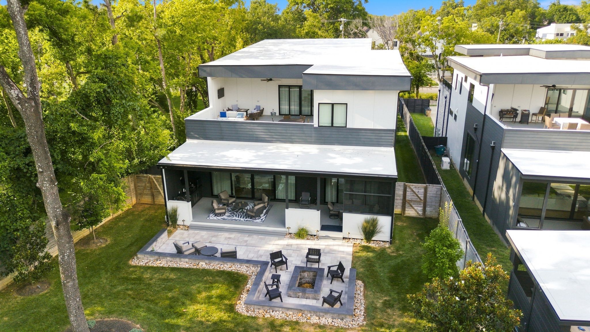 1143 Glendale Ln