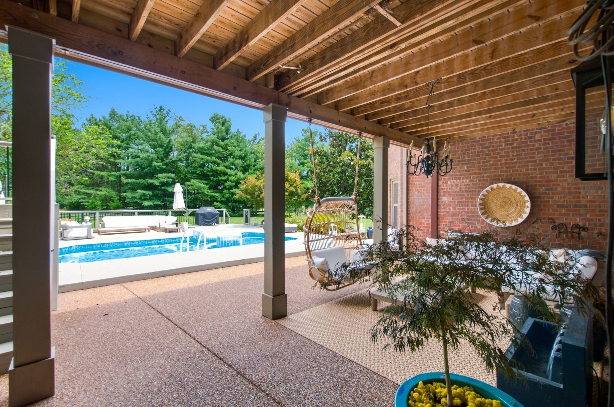 3026 Trotters Ln