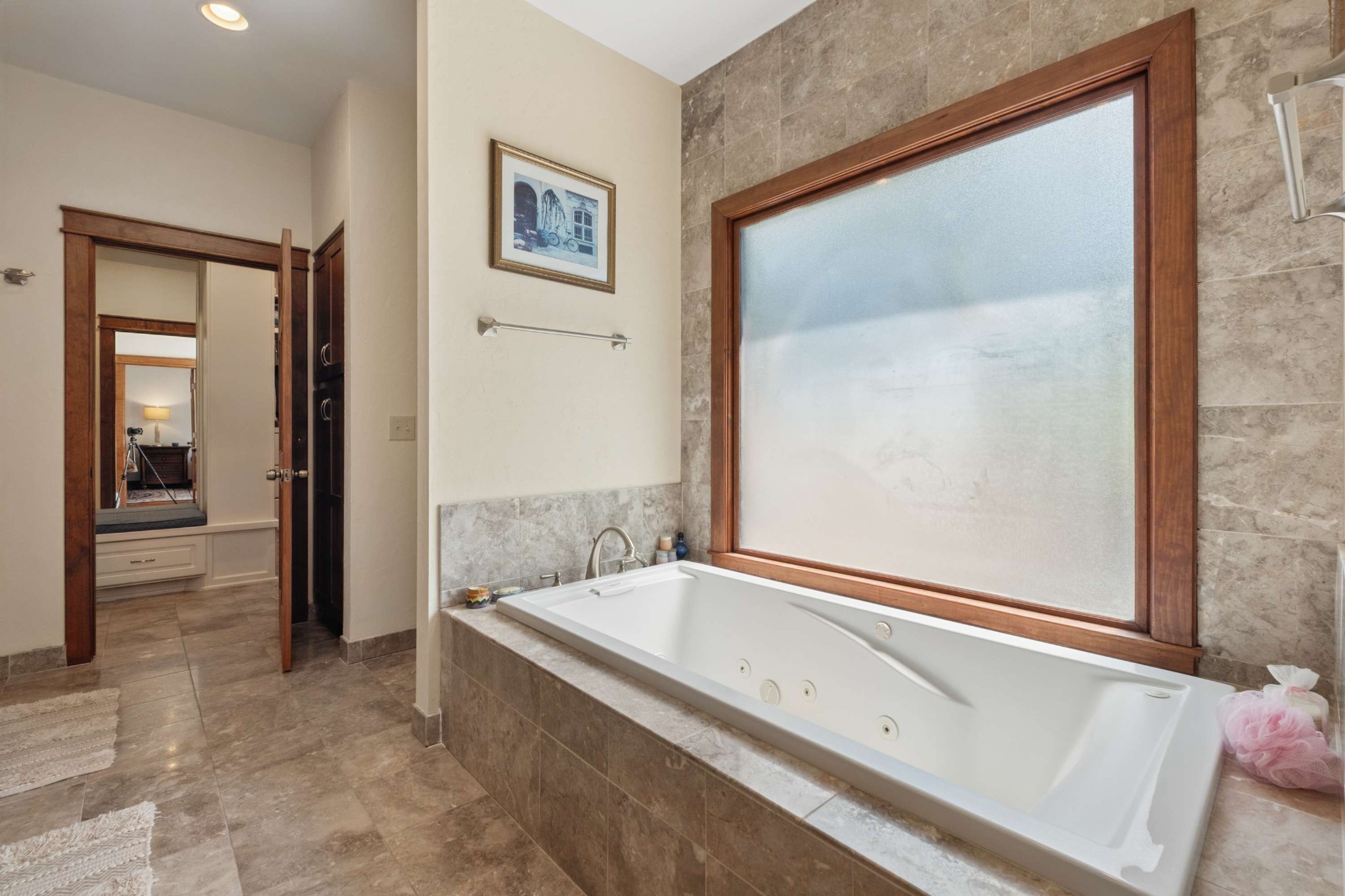 2115 Sharondale Dr