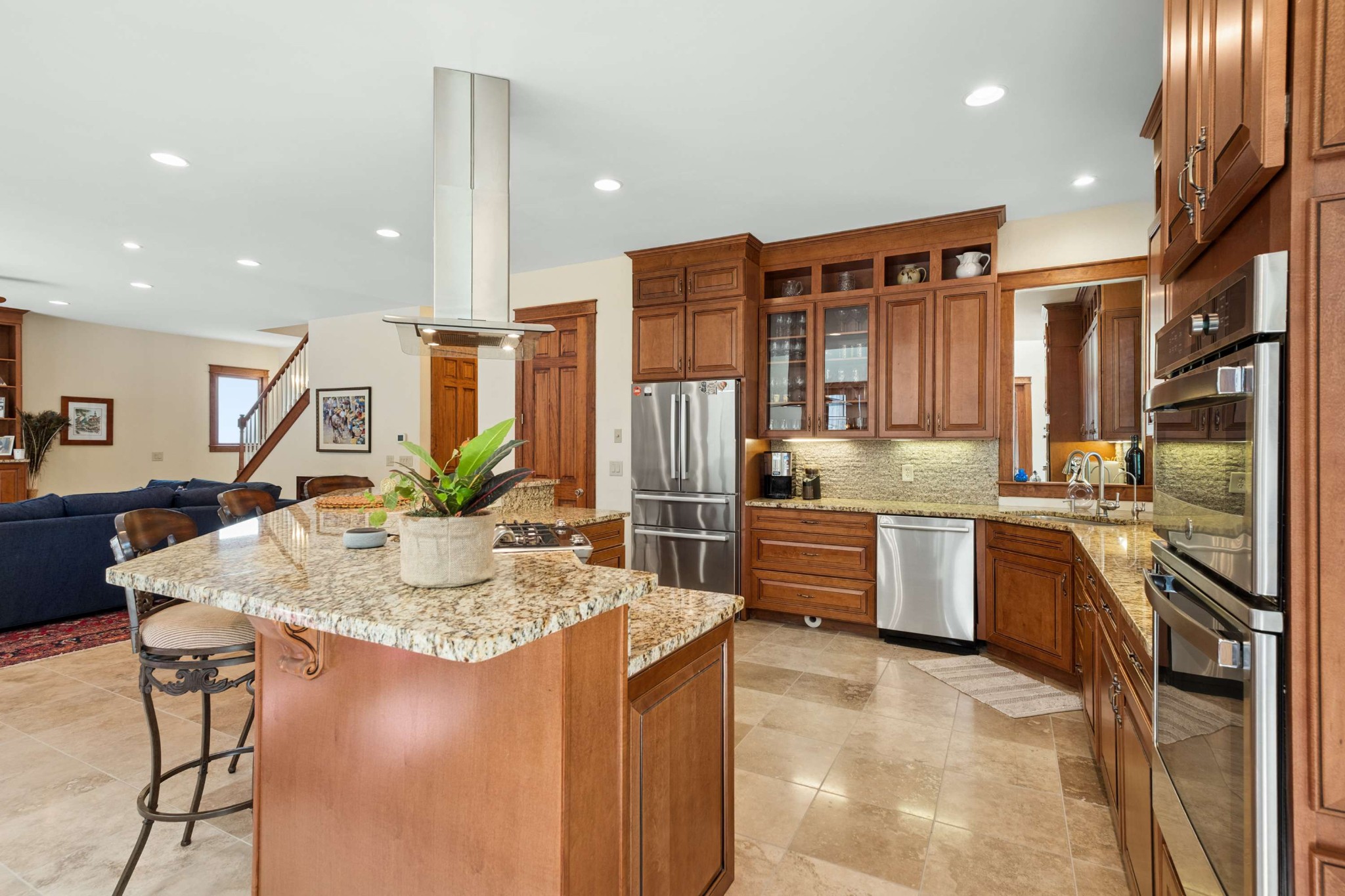 2115 Sharondale Dr