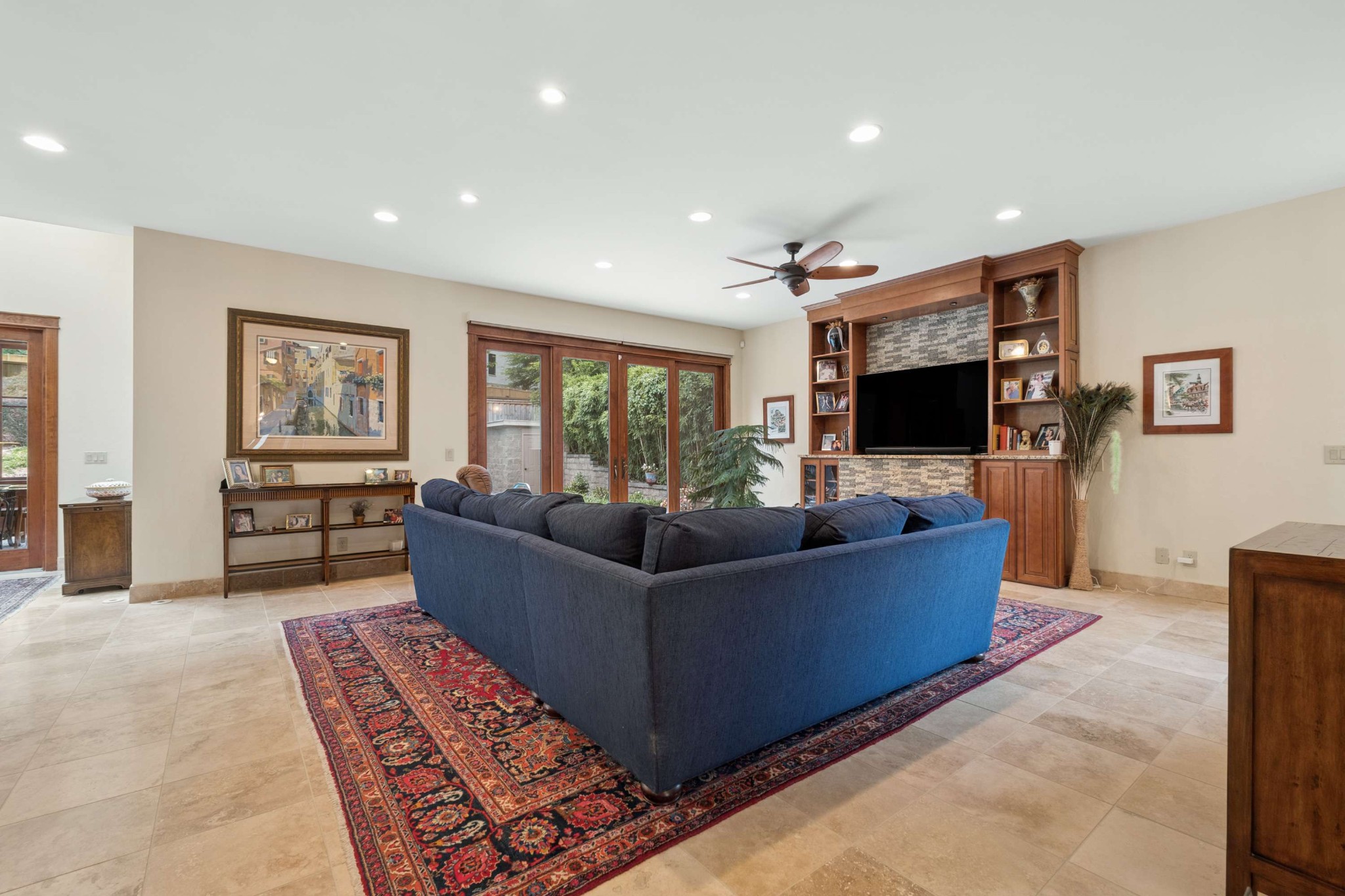 2115 Sharondale Dr