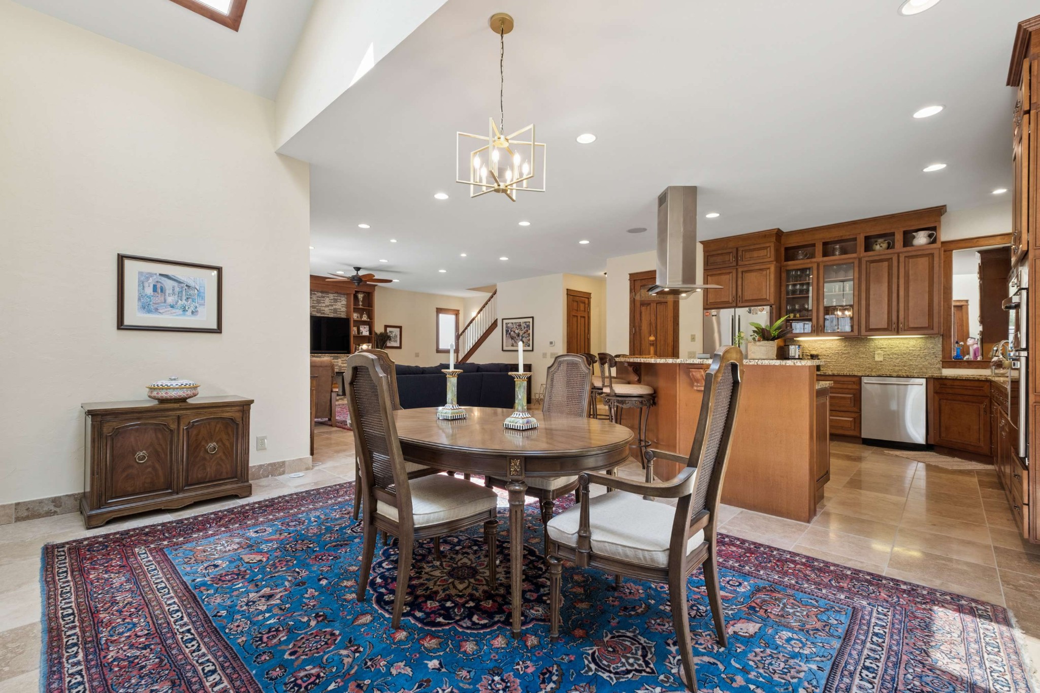 2115 Sharondale Dr