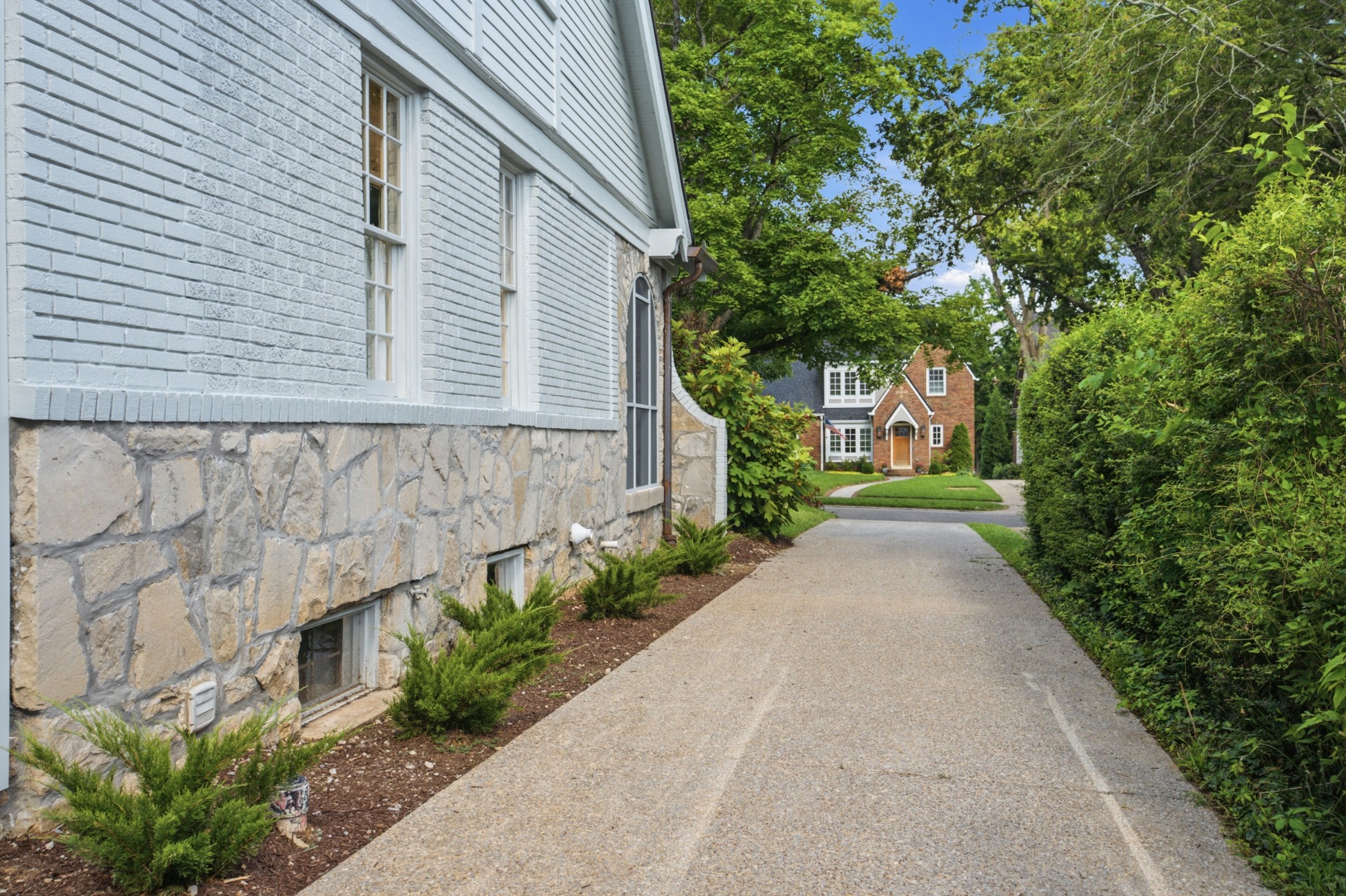 205 Carden Ave