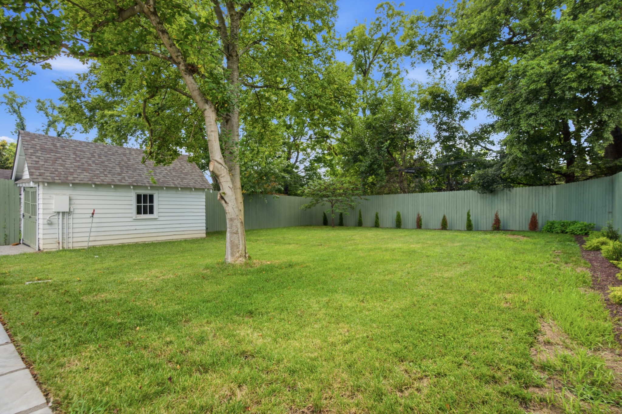 205 Carden Ave