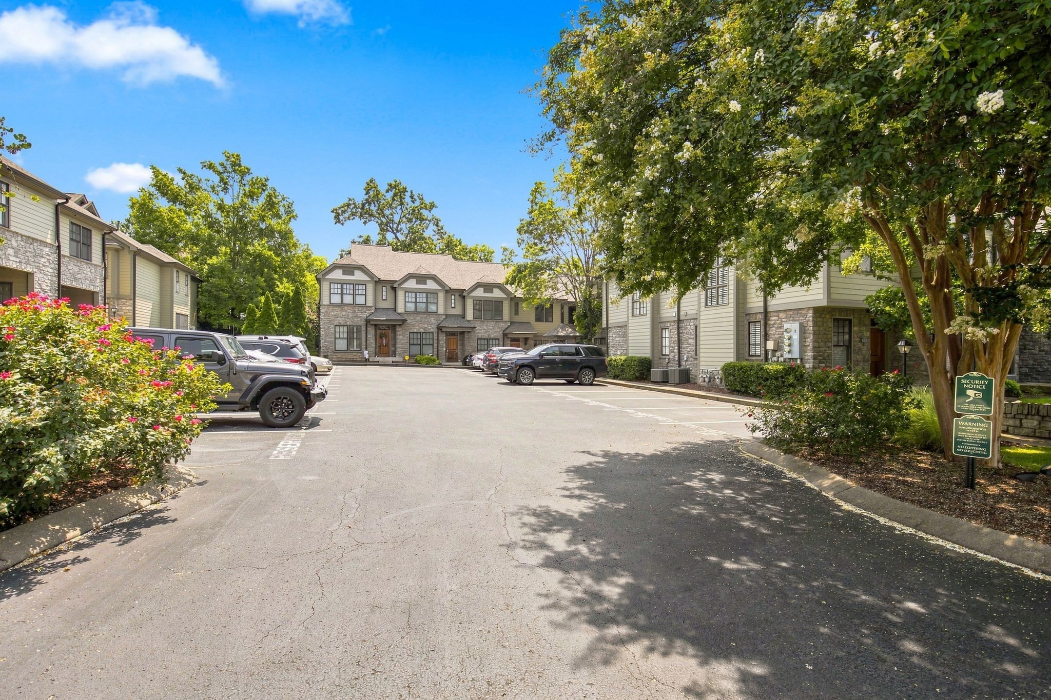 4216 Hillsboro Pike