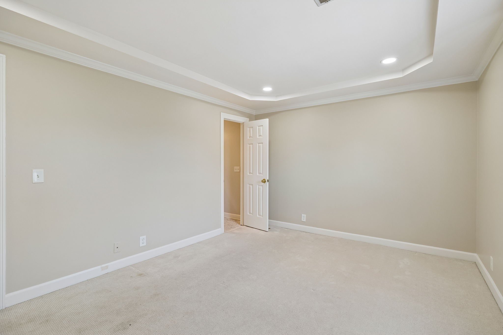 122 Matthew Ln