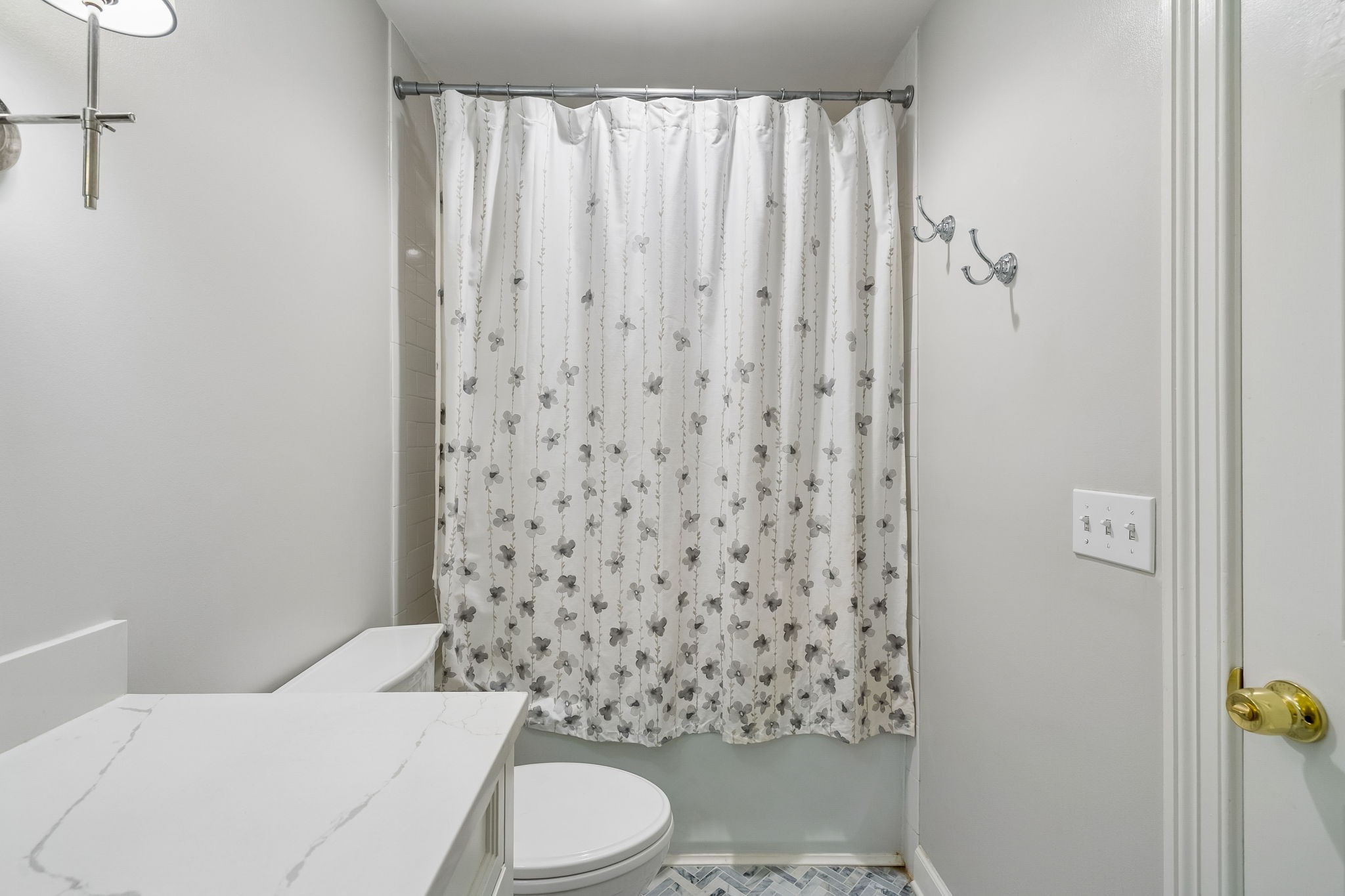 122 Matthew Ln