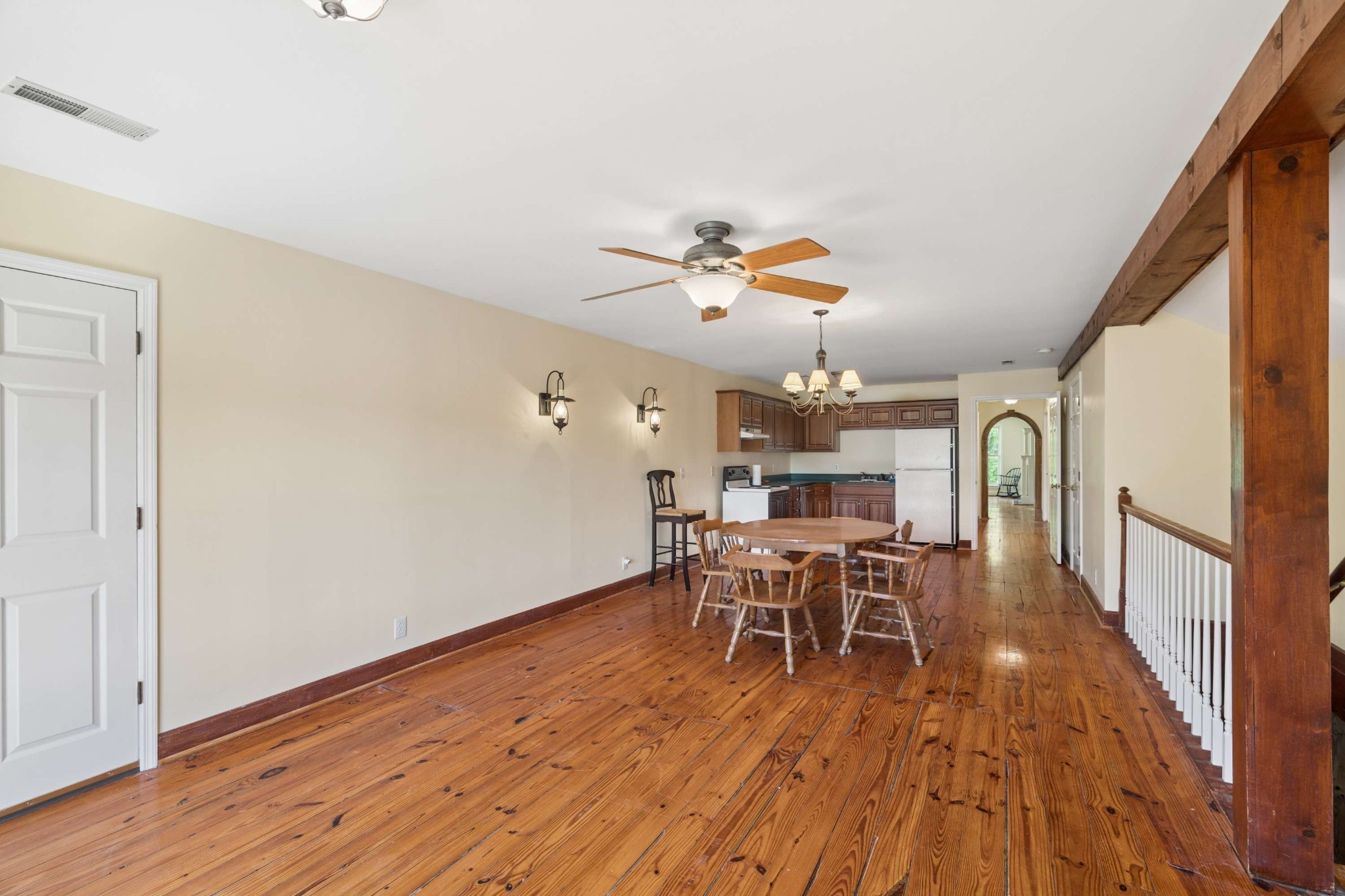 1370 Moran Rd