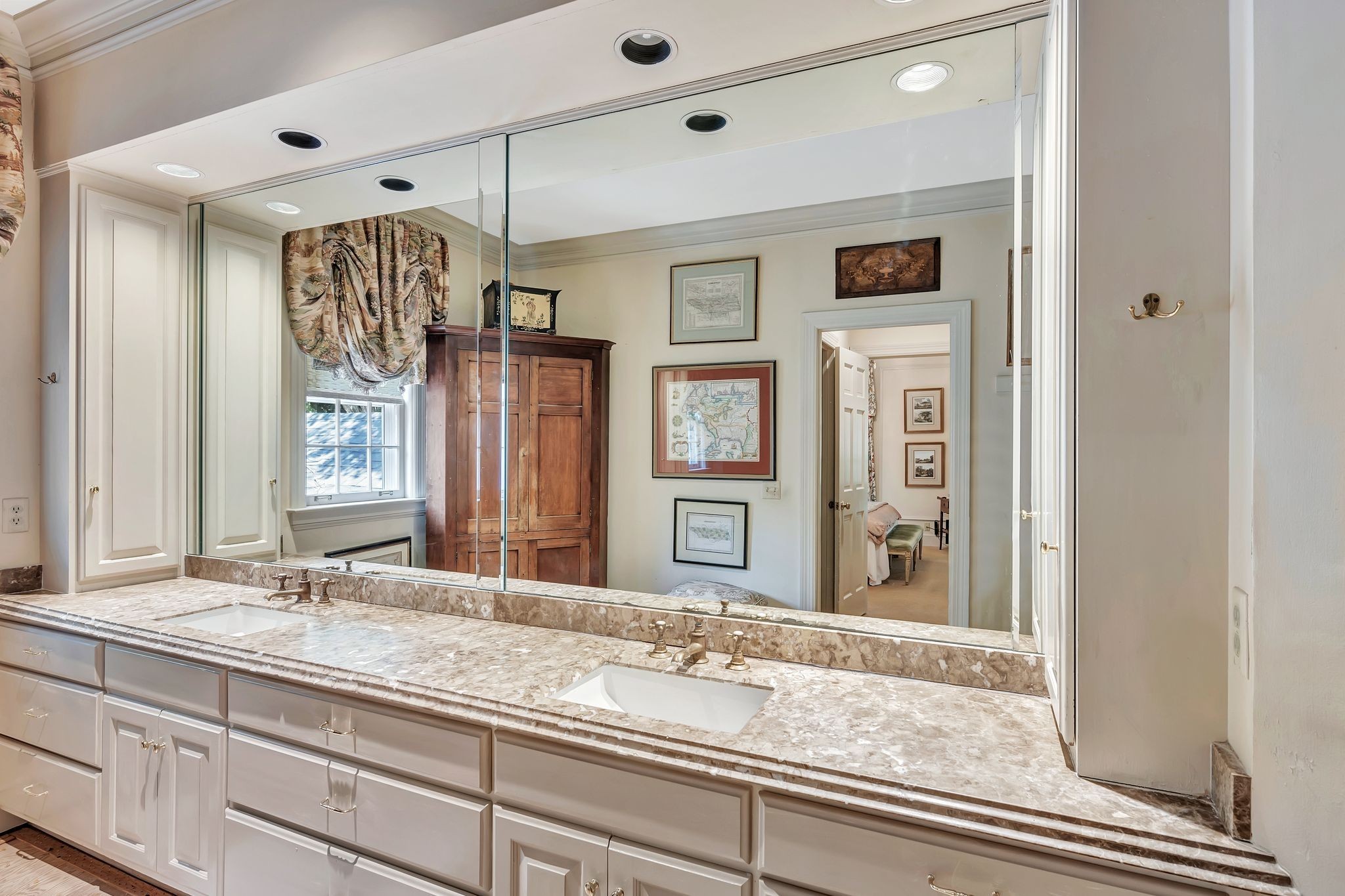 102 Bellebrook Cir