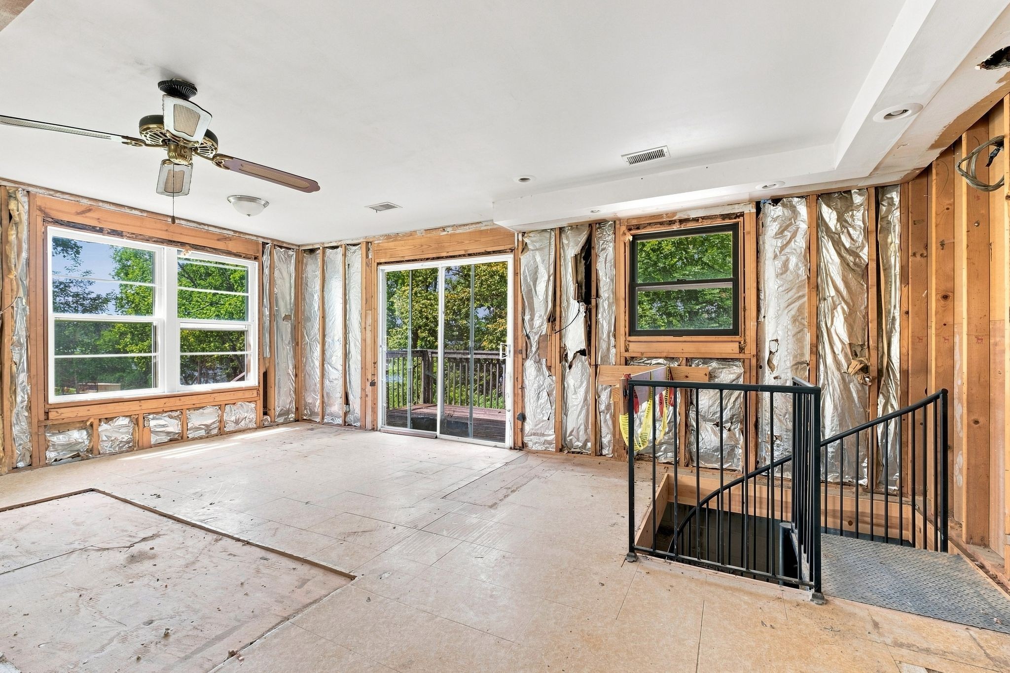 148 Sunset Dr