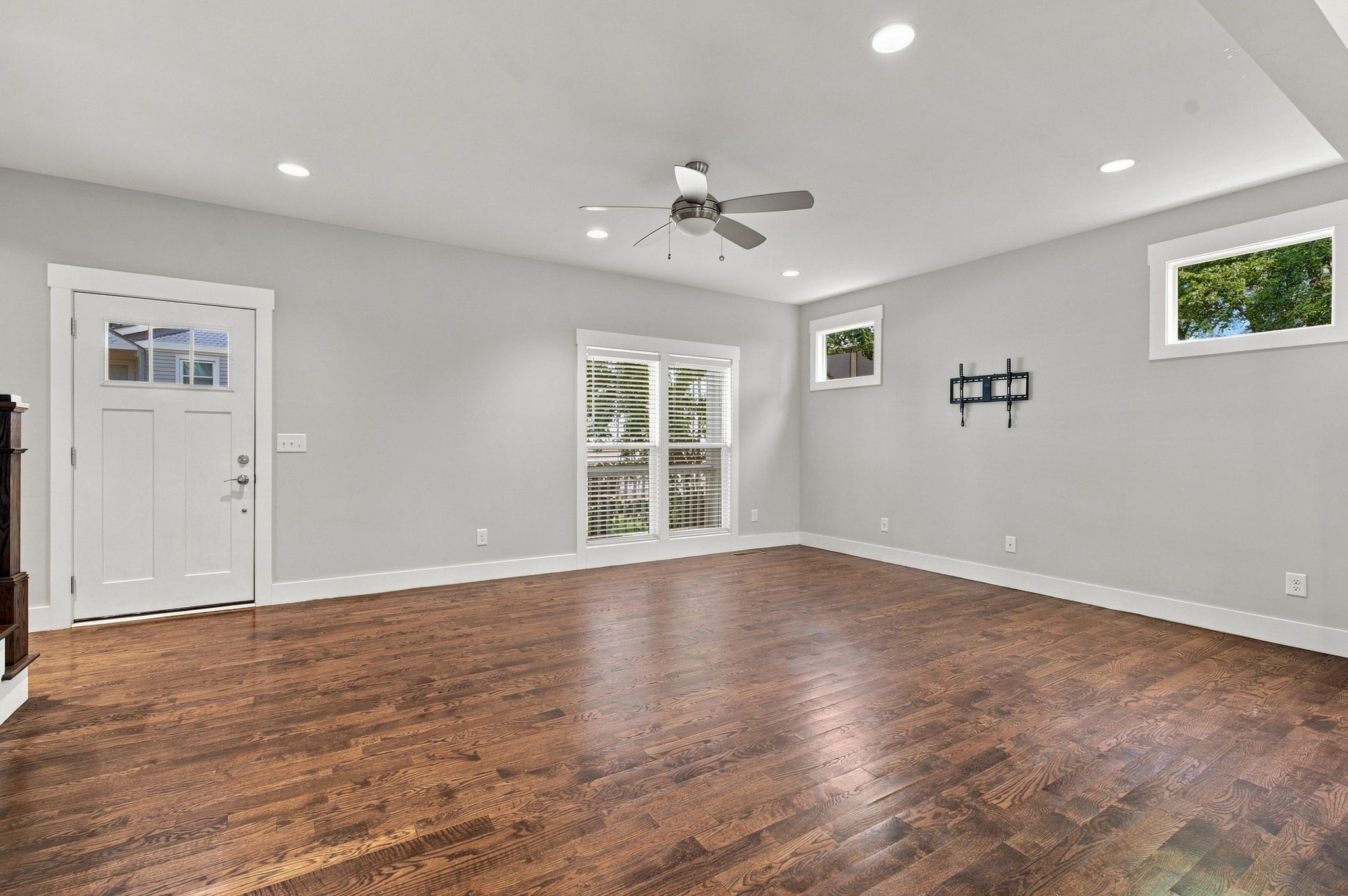 702B Waco Dr