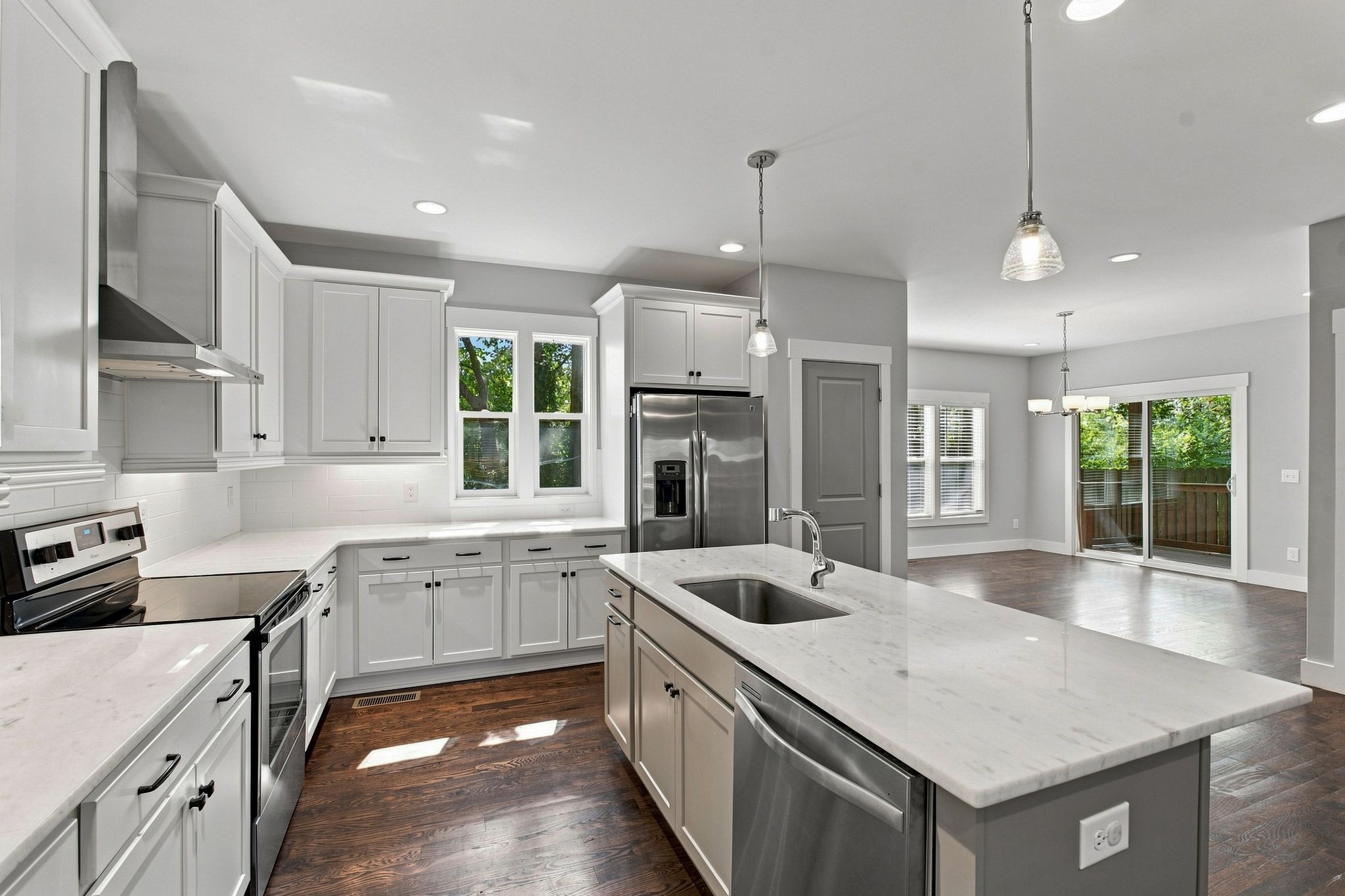 702B Waco Dr
