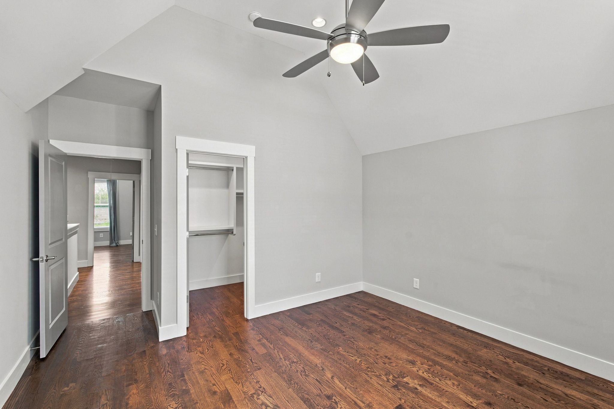 702B Waco Dr