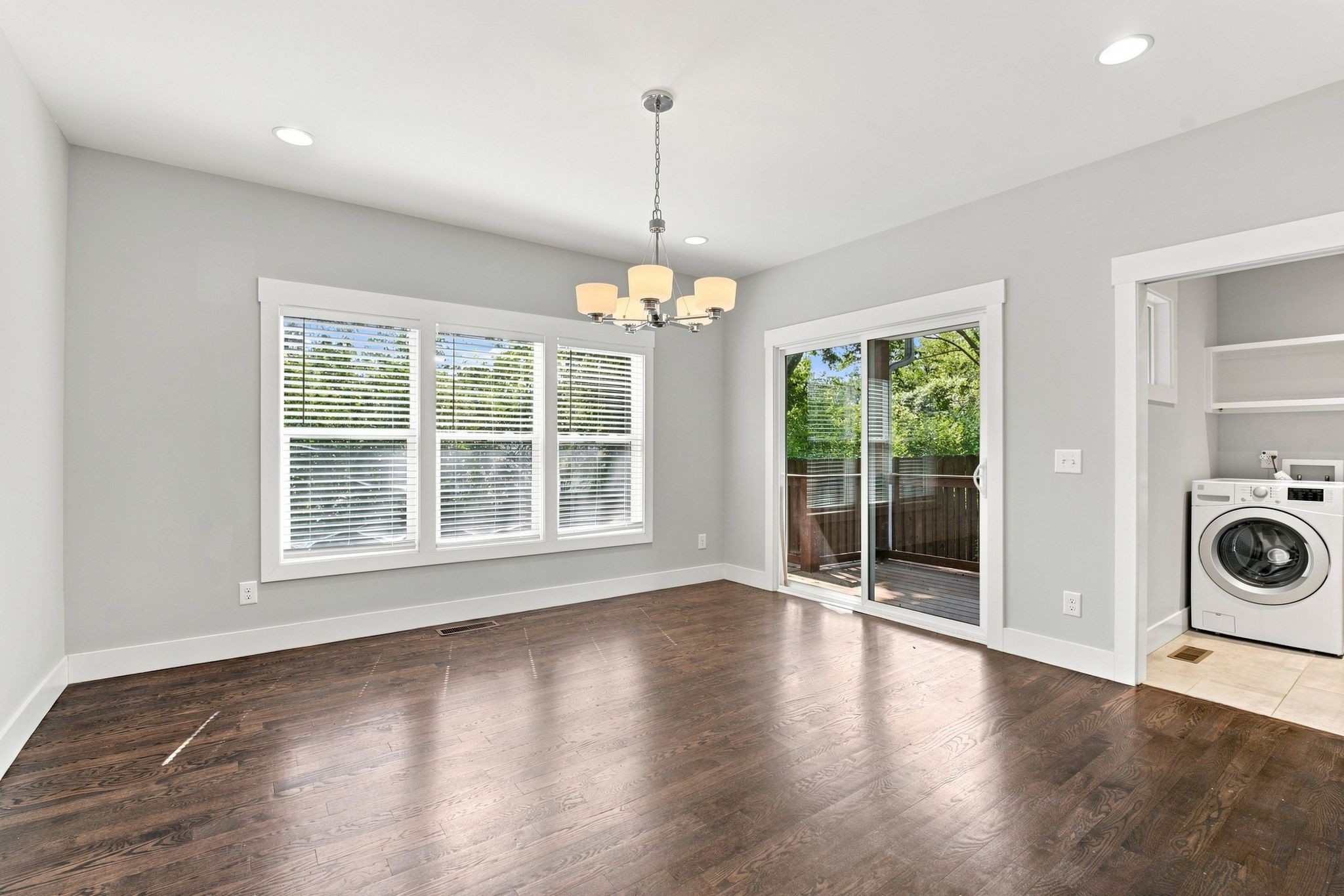 702B Waco Dr