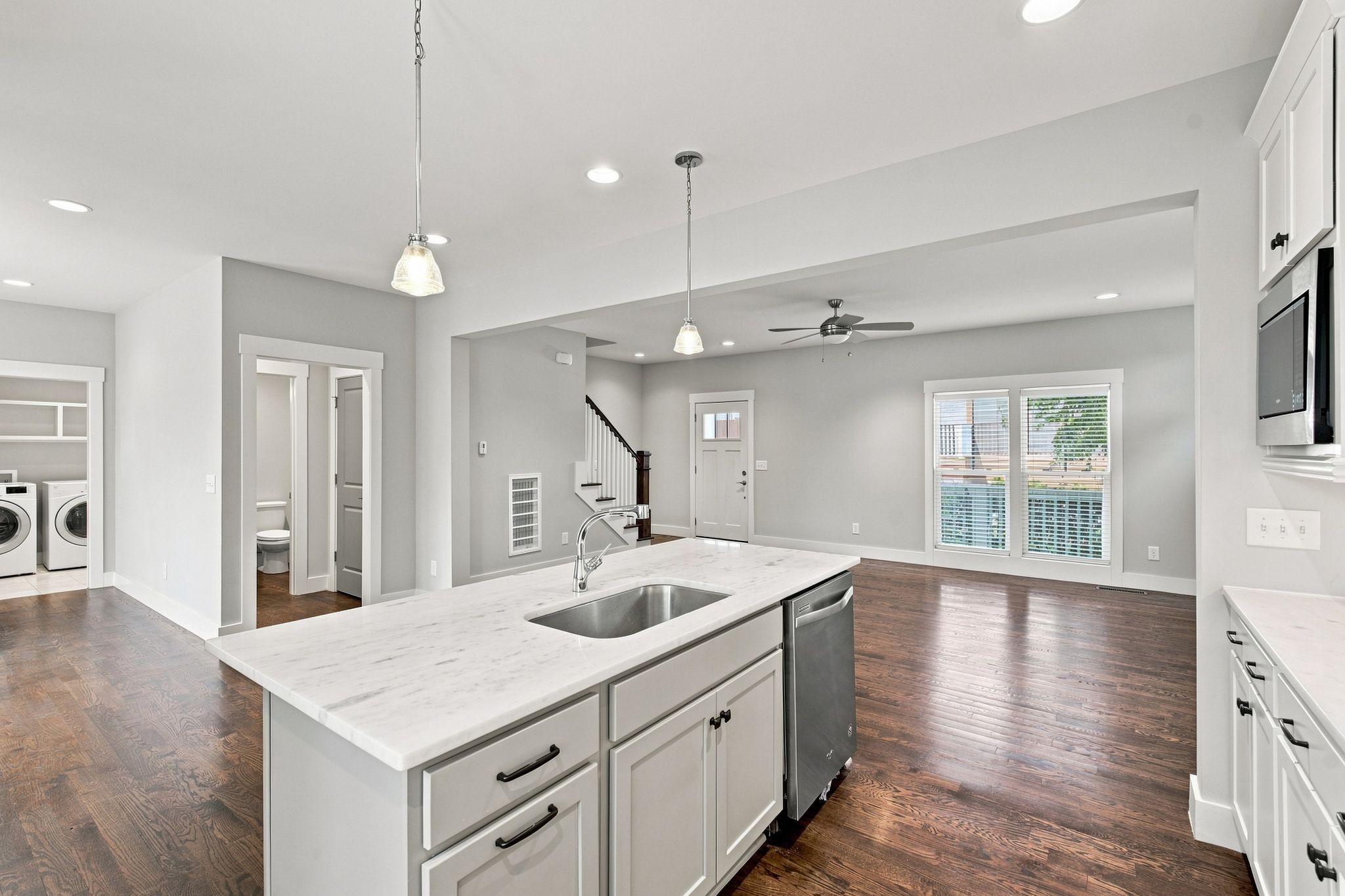 702B Waco Dr