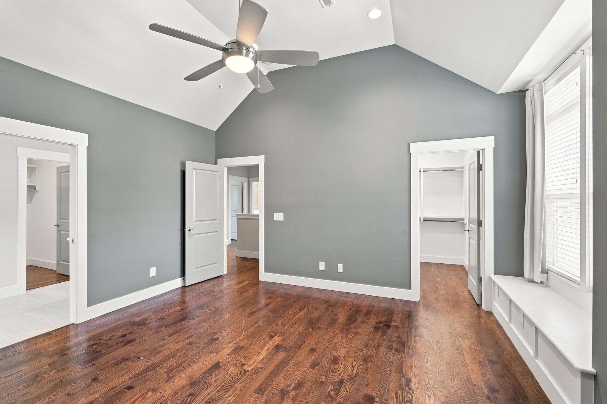 702B Waco Dr