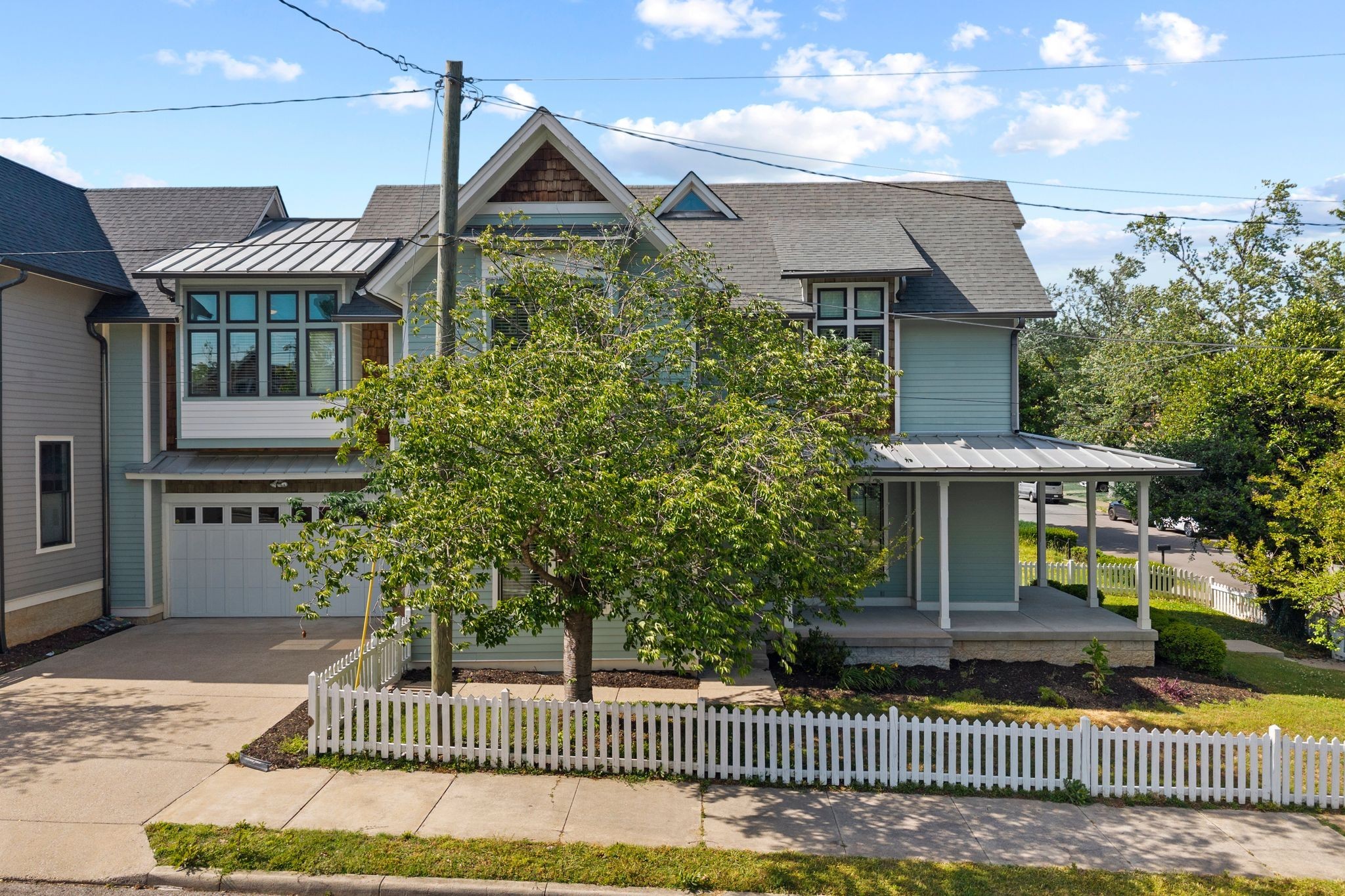 2115 Grantland Ave