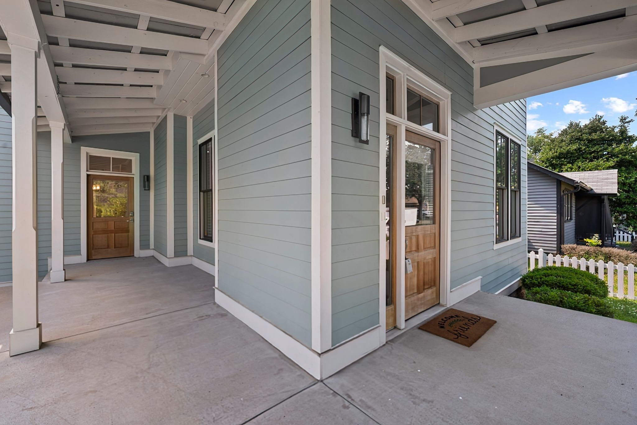 2115 Grantland Ave