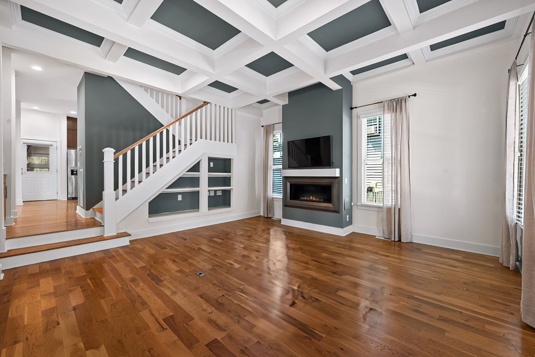 2115 Grantland Ave