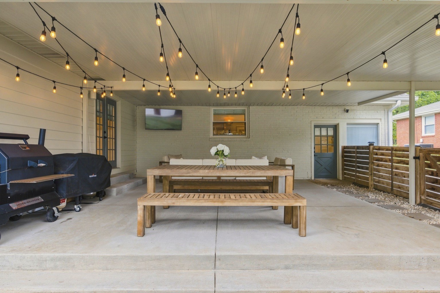 5006 Churchill Dr