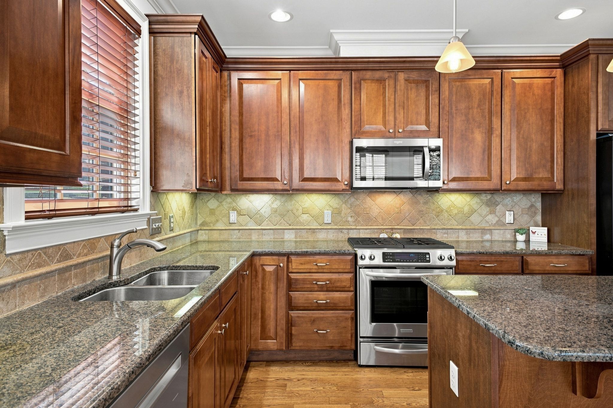 3180 Parthenon Ave Unit: 110