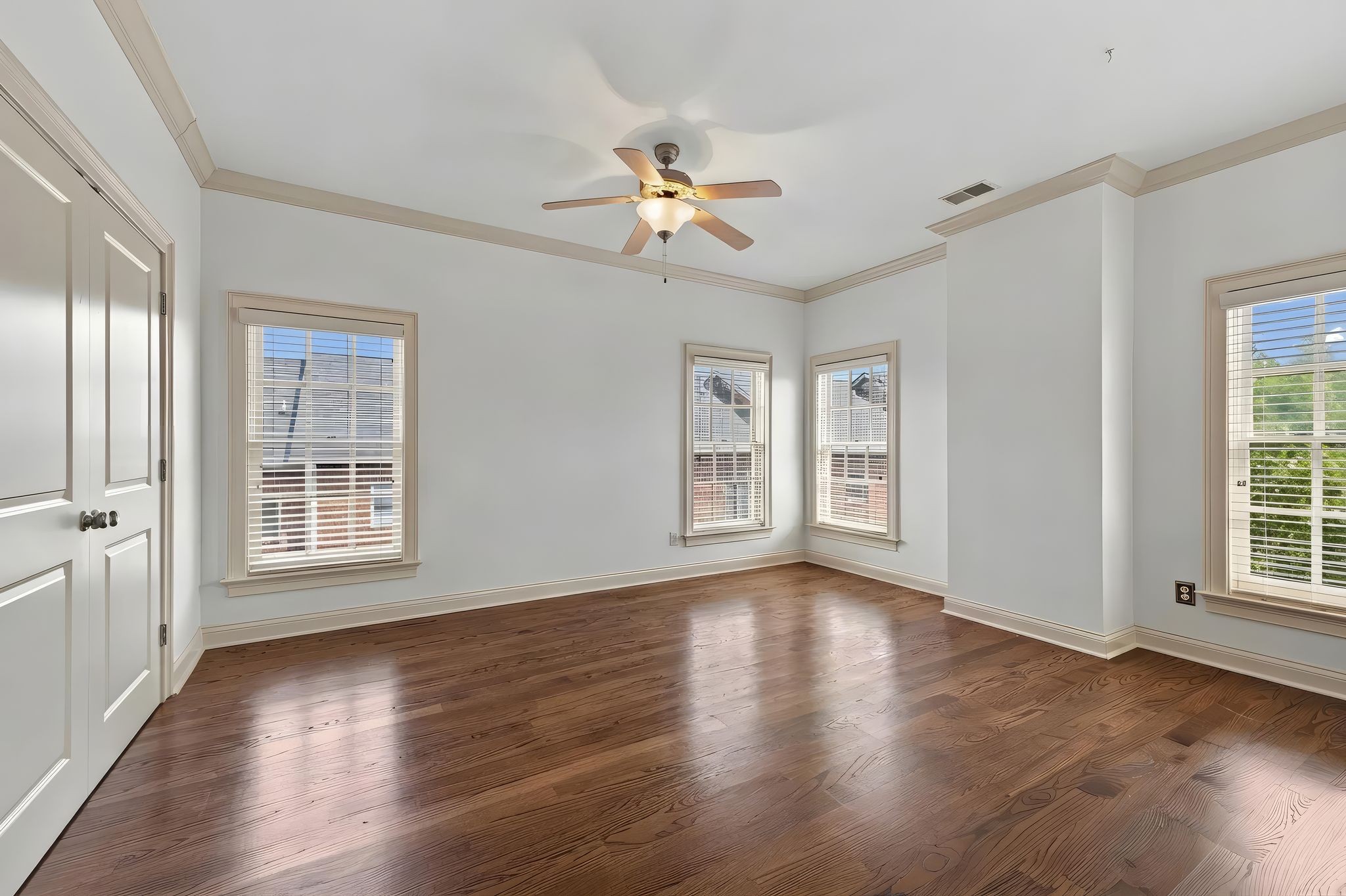 3180 Parthenon Ave Unit: 110