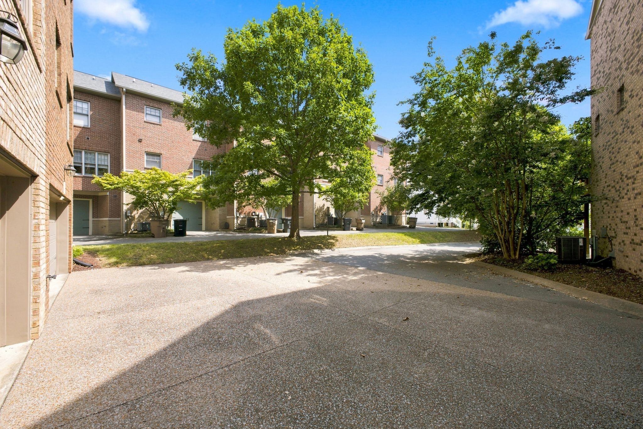 3180 Parthenon Ave Unit: 110