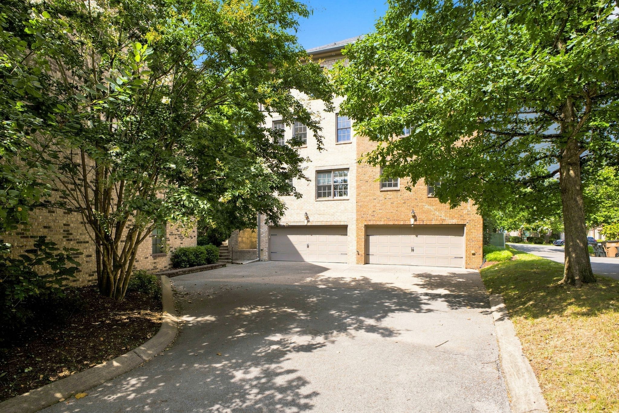 3180 Parthenon Ave Unit: 110