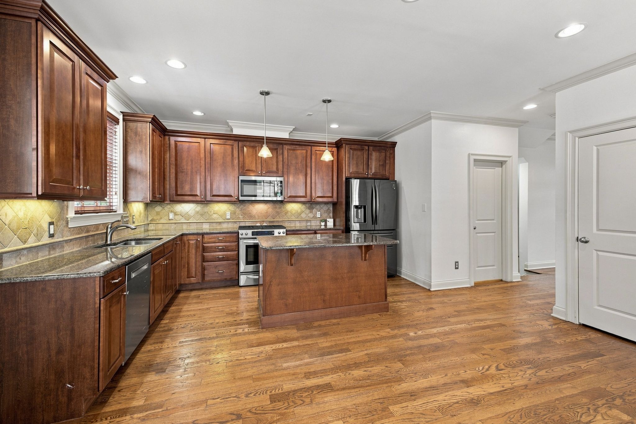 3180 Parthenon Ave Unit: 110