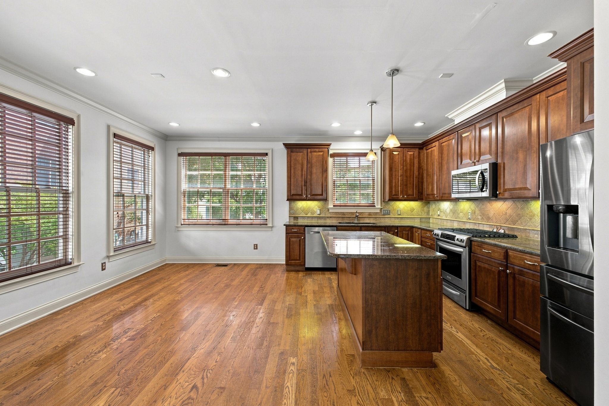 3180 Parthenon Ave Unit: 110