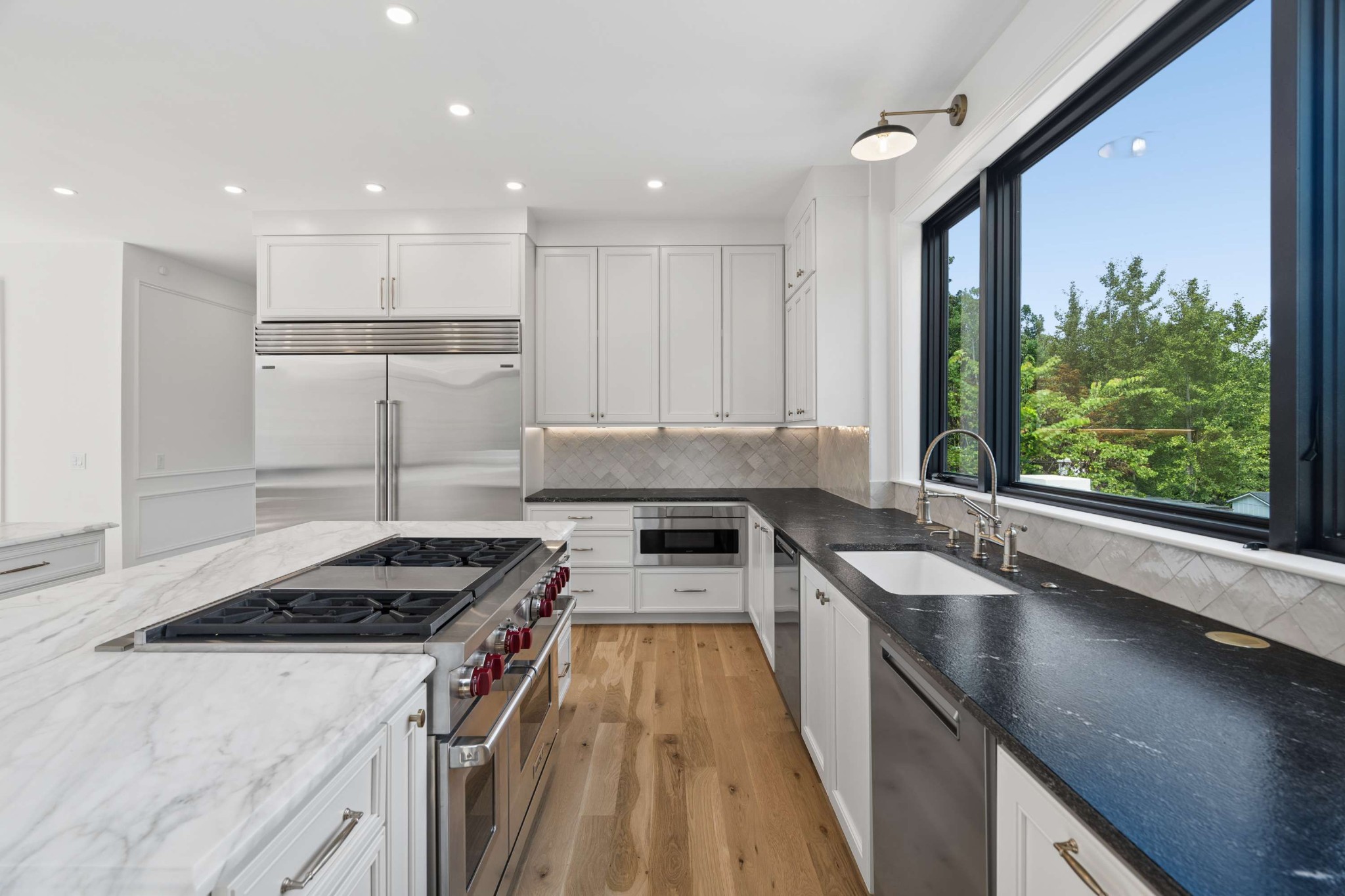 110 Lynnwood Blvd