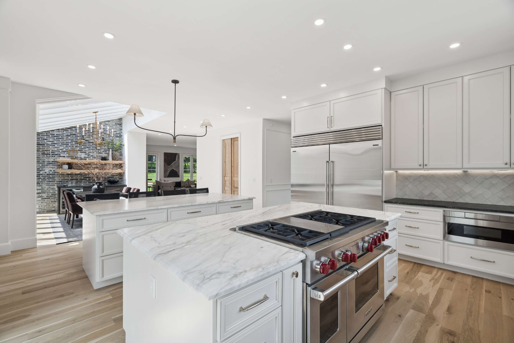 110 Lynnwood Blvd