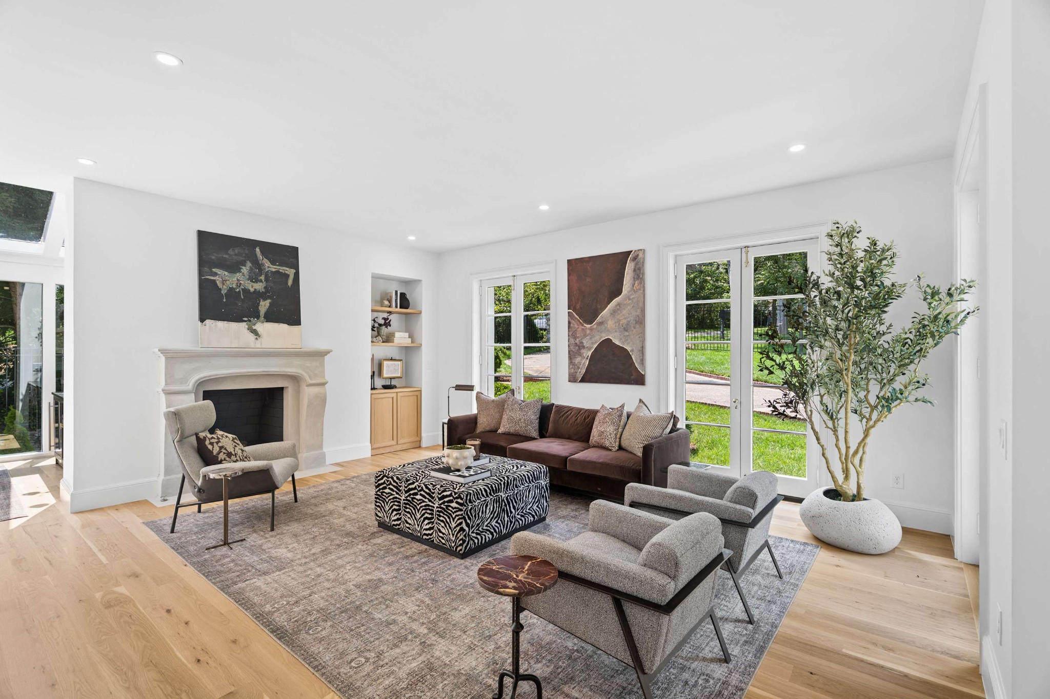 110 Lynnwood Blvd