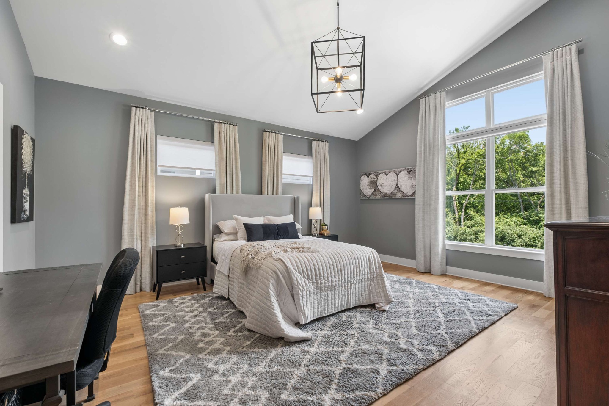 2013B Hutton Dr
