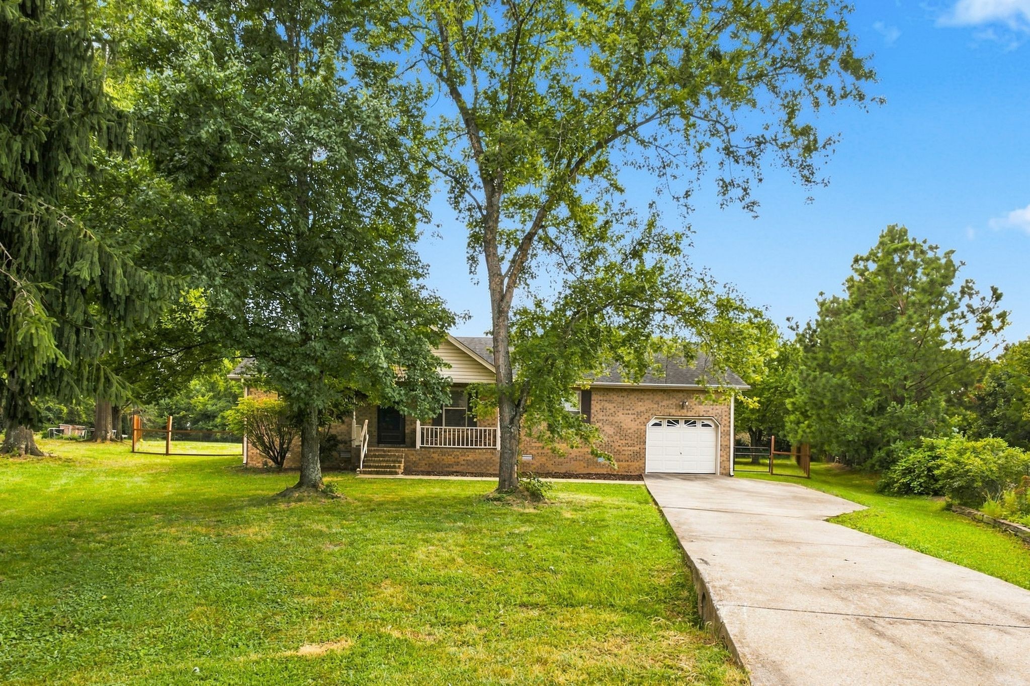 257 Brook Ct