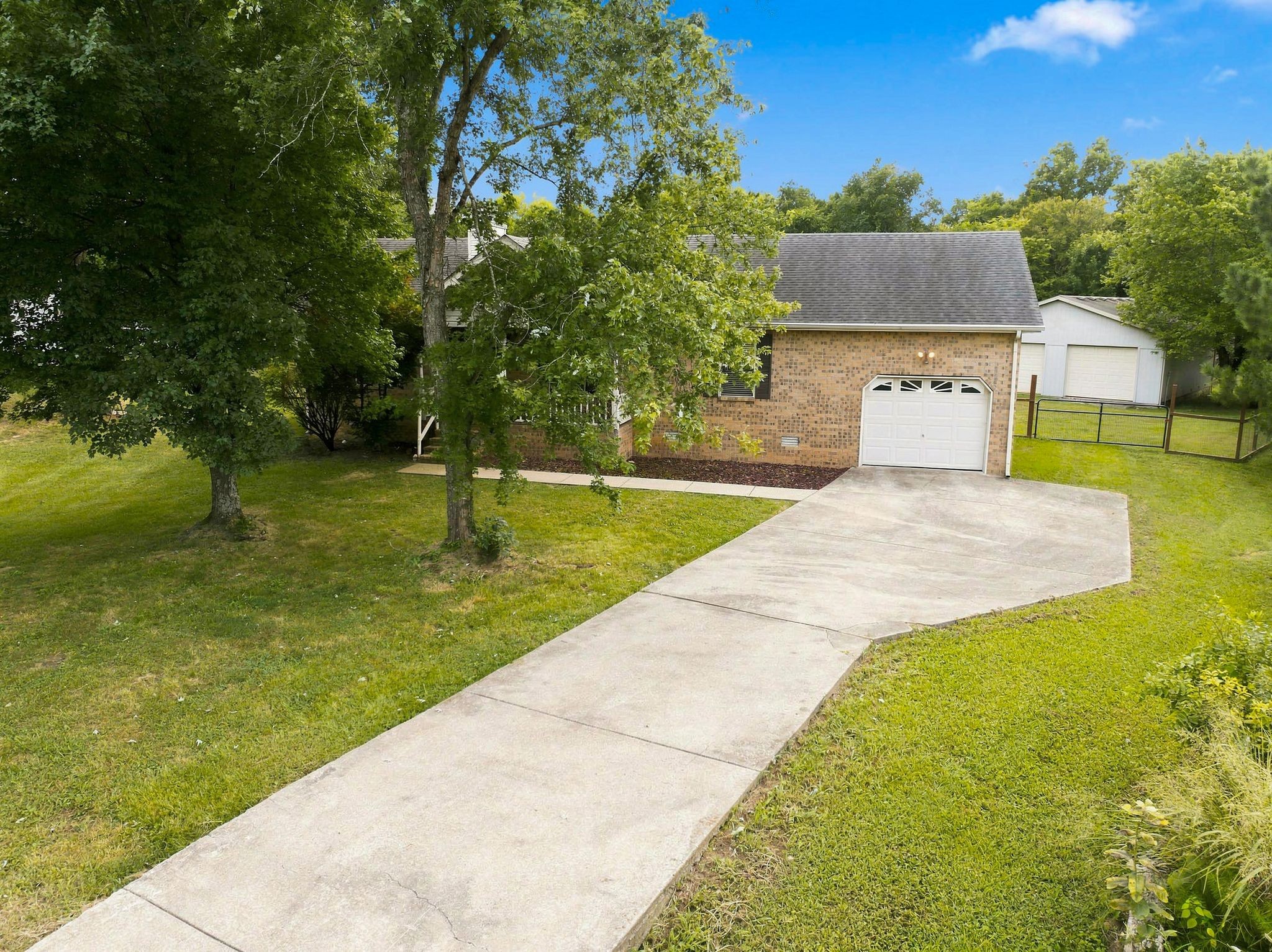 257 Brook Ct