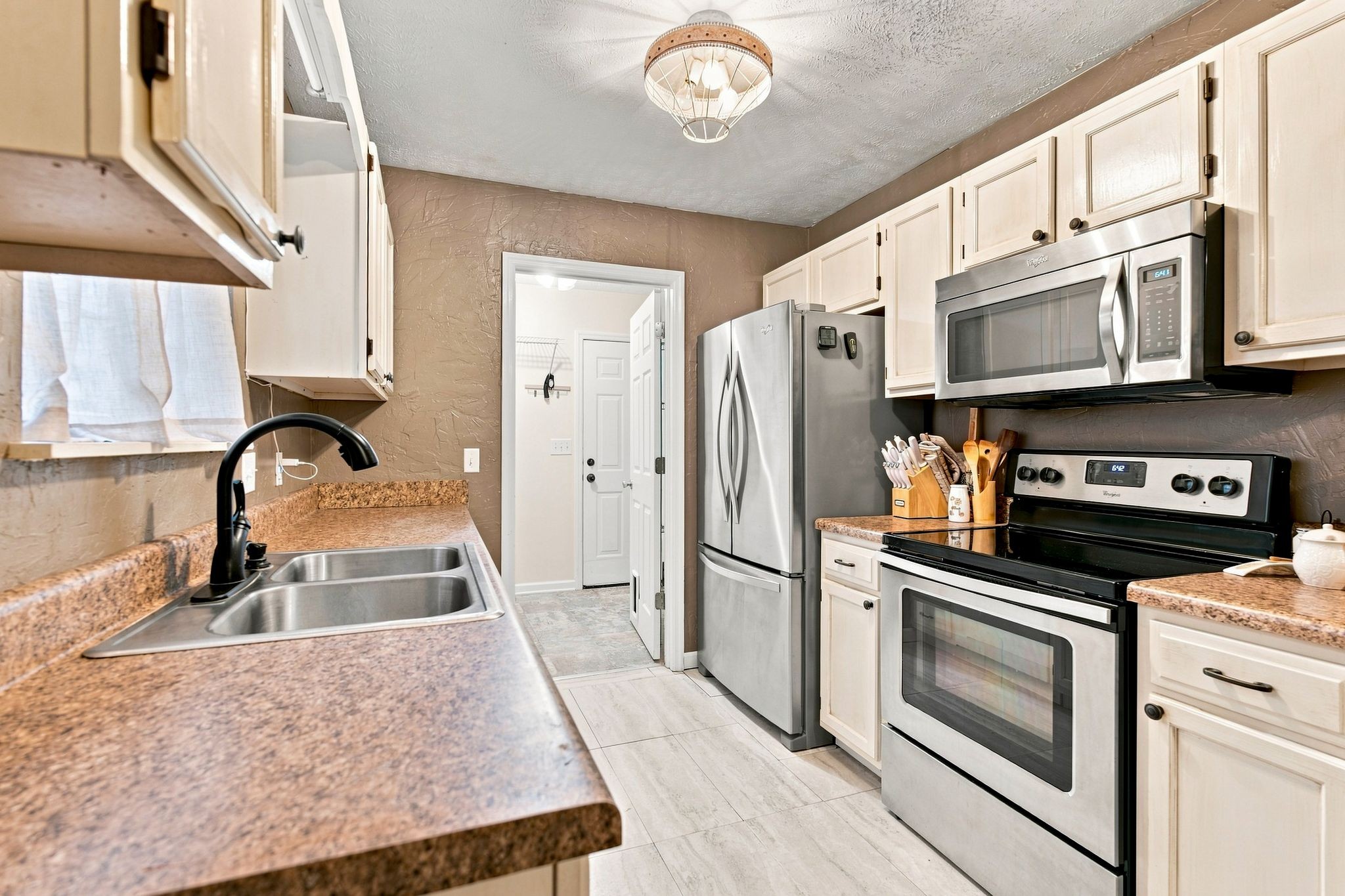 257 Brook Ct