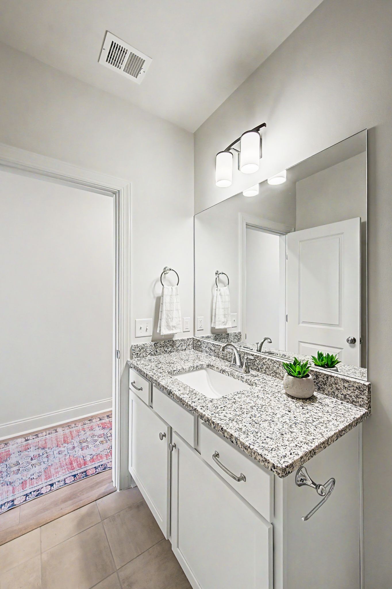 482 Portsdale Dr Unit: 15