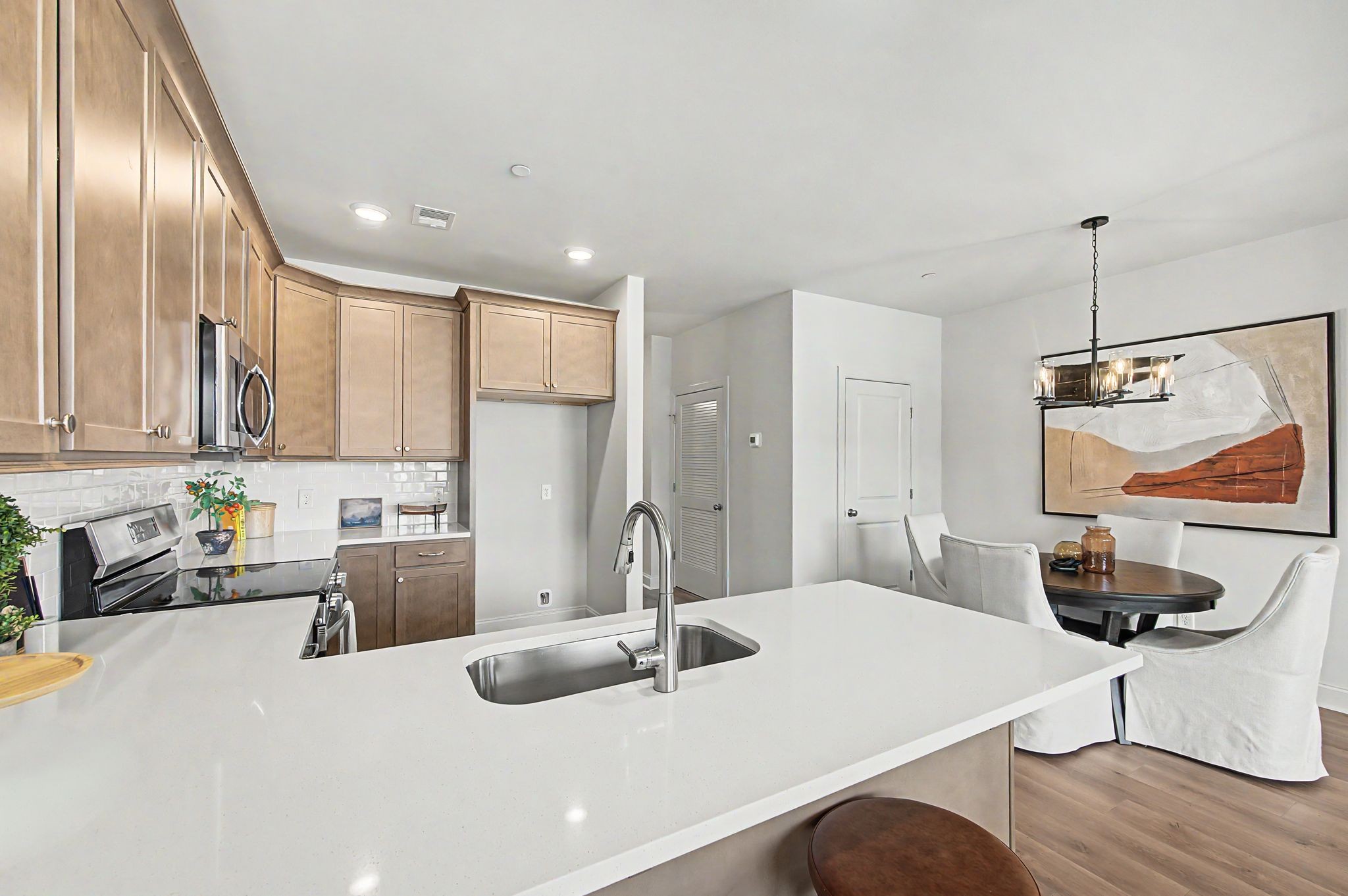 482 Portsdale Dr Unit: 15