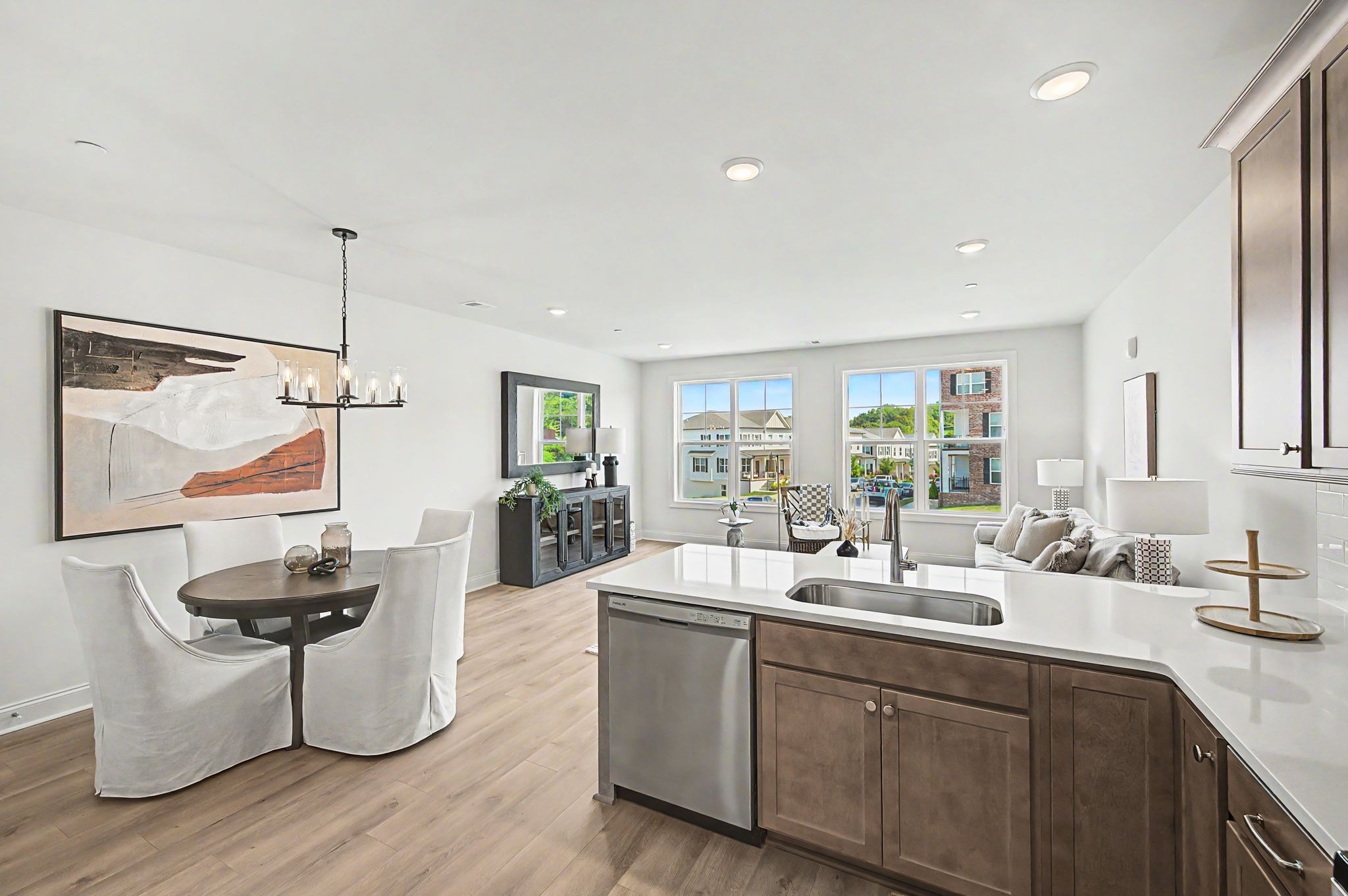 482 Portsdale Dr Unit: 15
