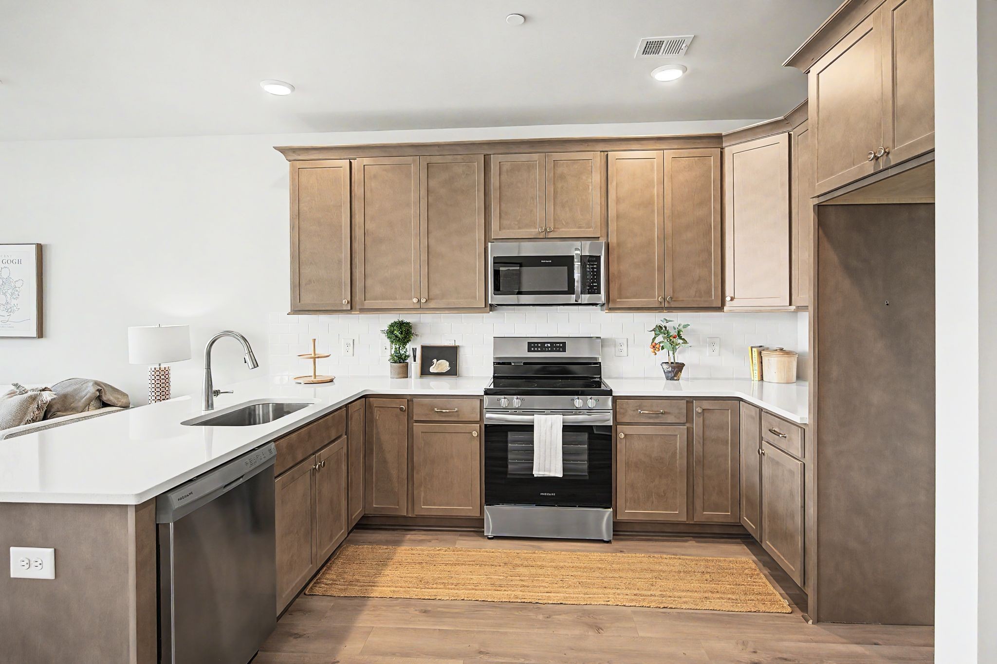 482 Portsdale Dr Unit: 15