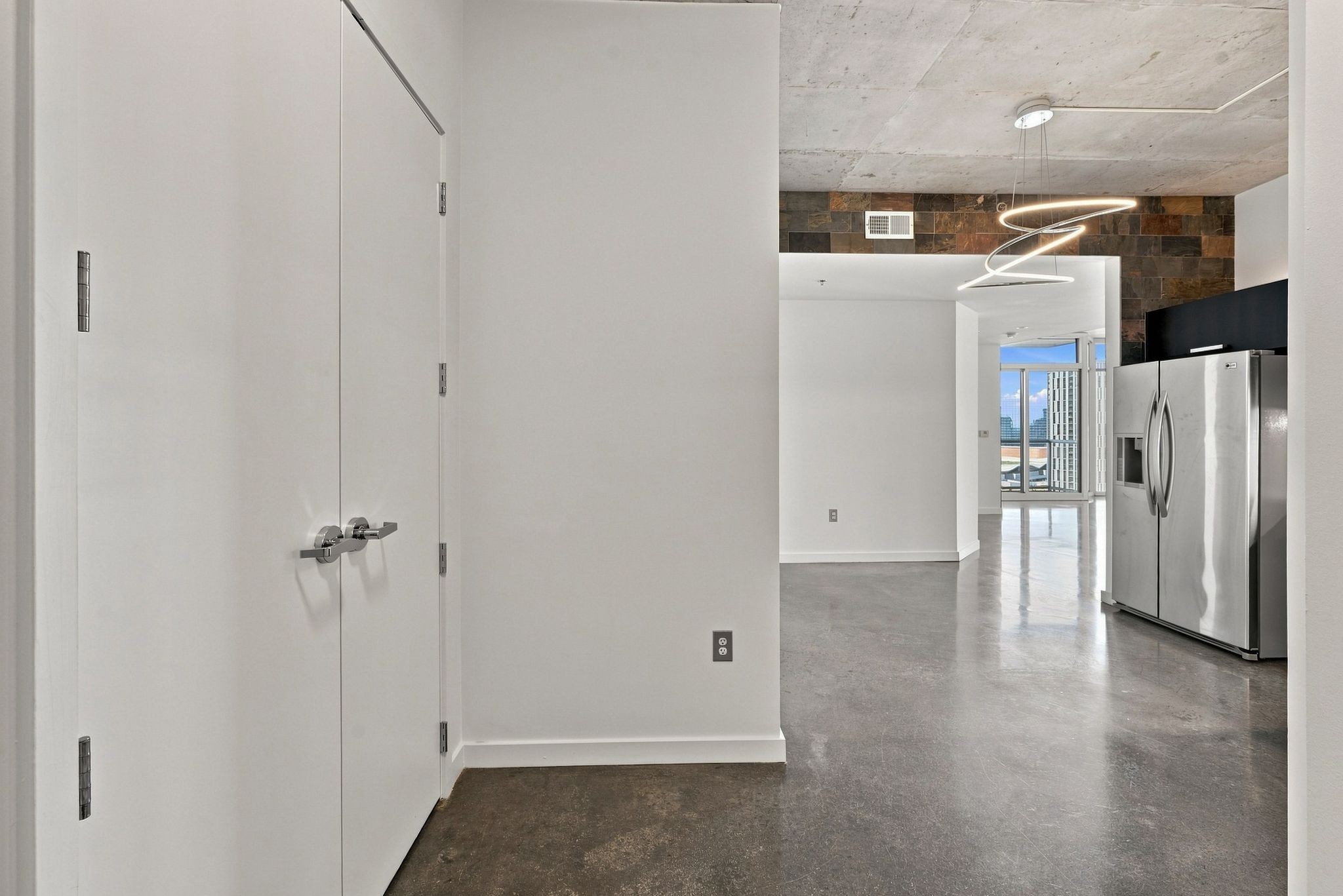 600 12th Ave, S Unit: 1915