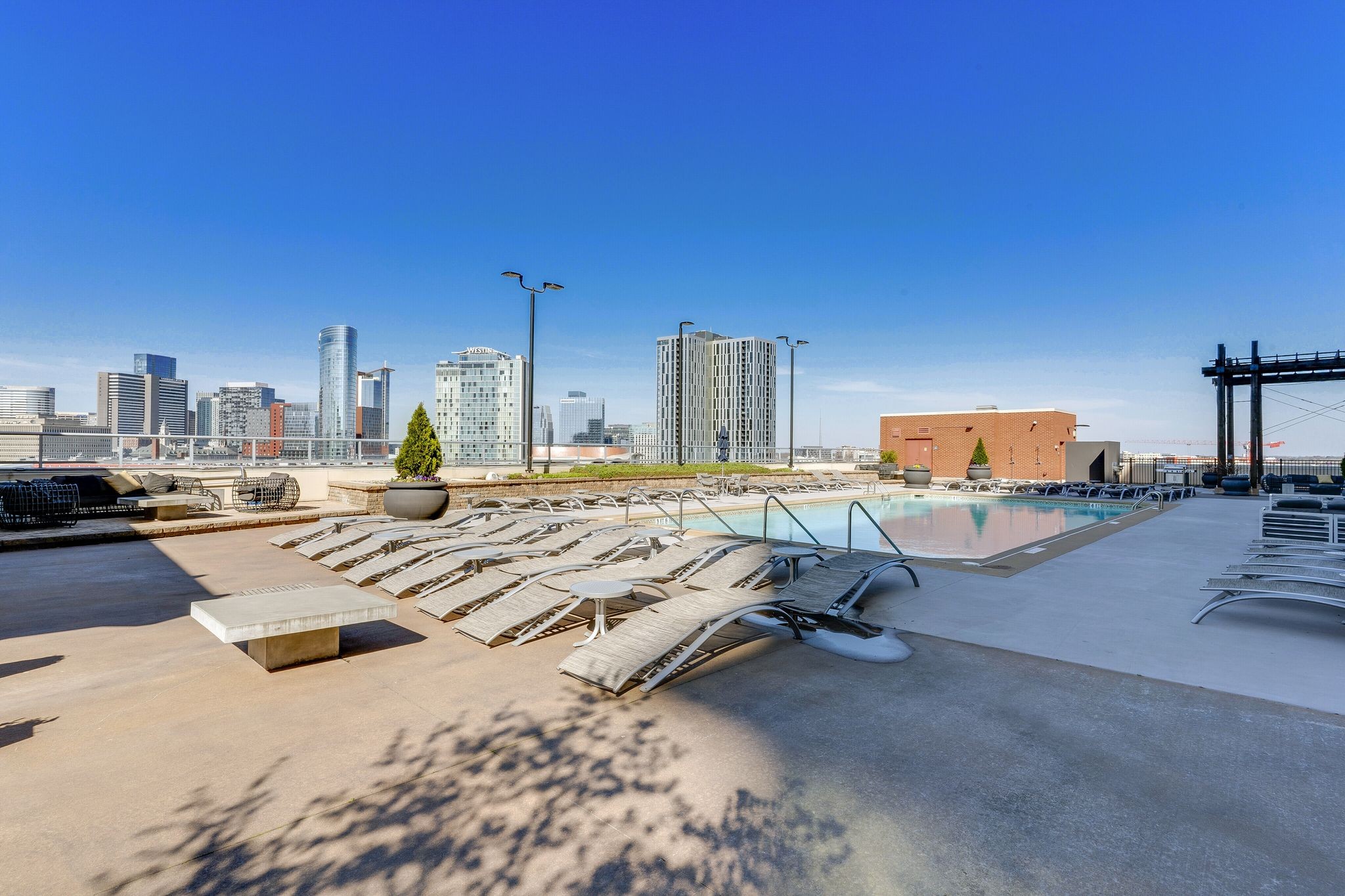 600 12th Ave, S Unit: 1915