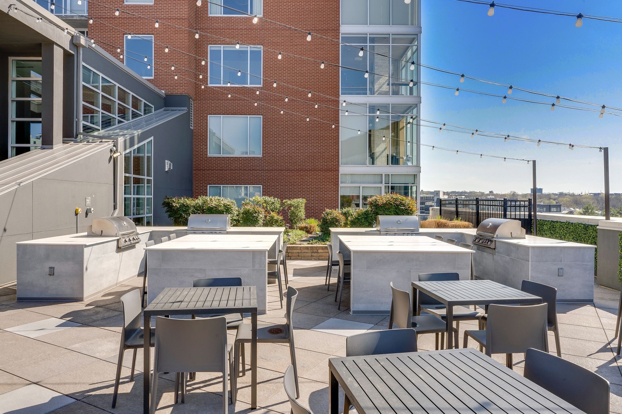 600 12th Ave, S Unit: 1915